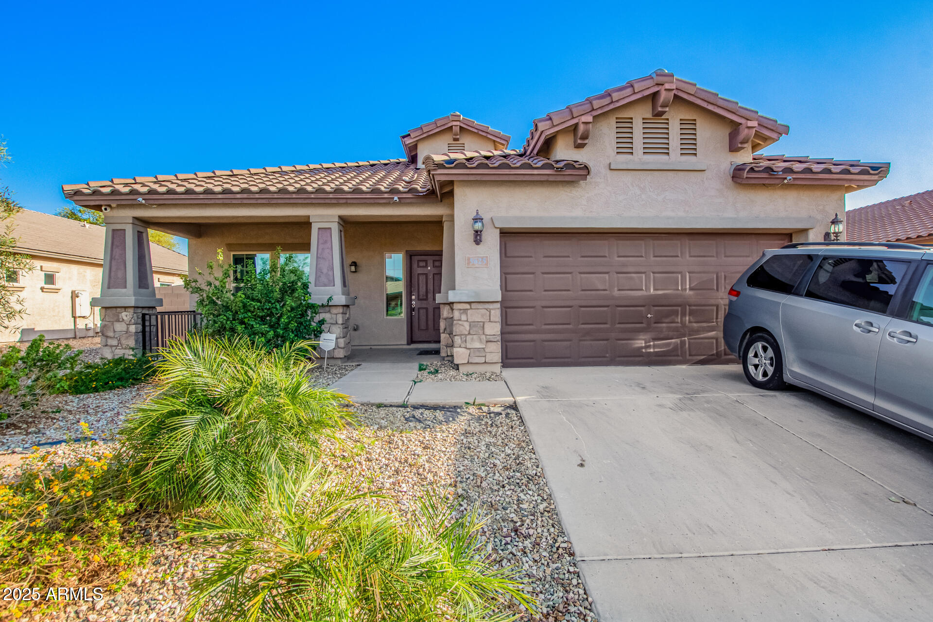 5625 W EUCLID Avenue