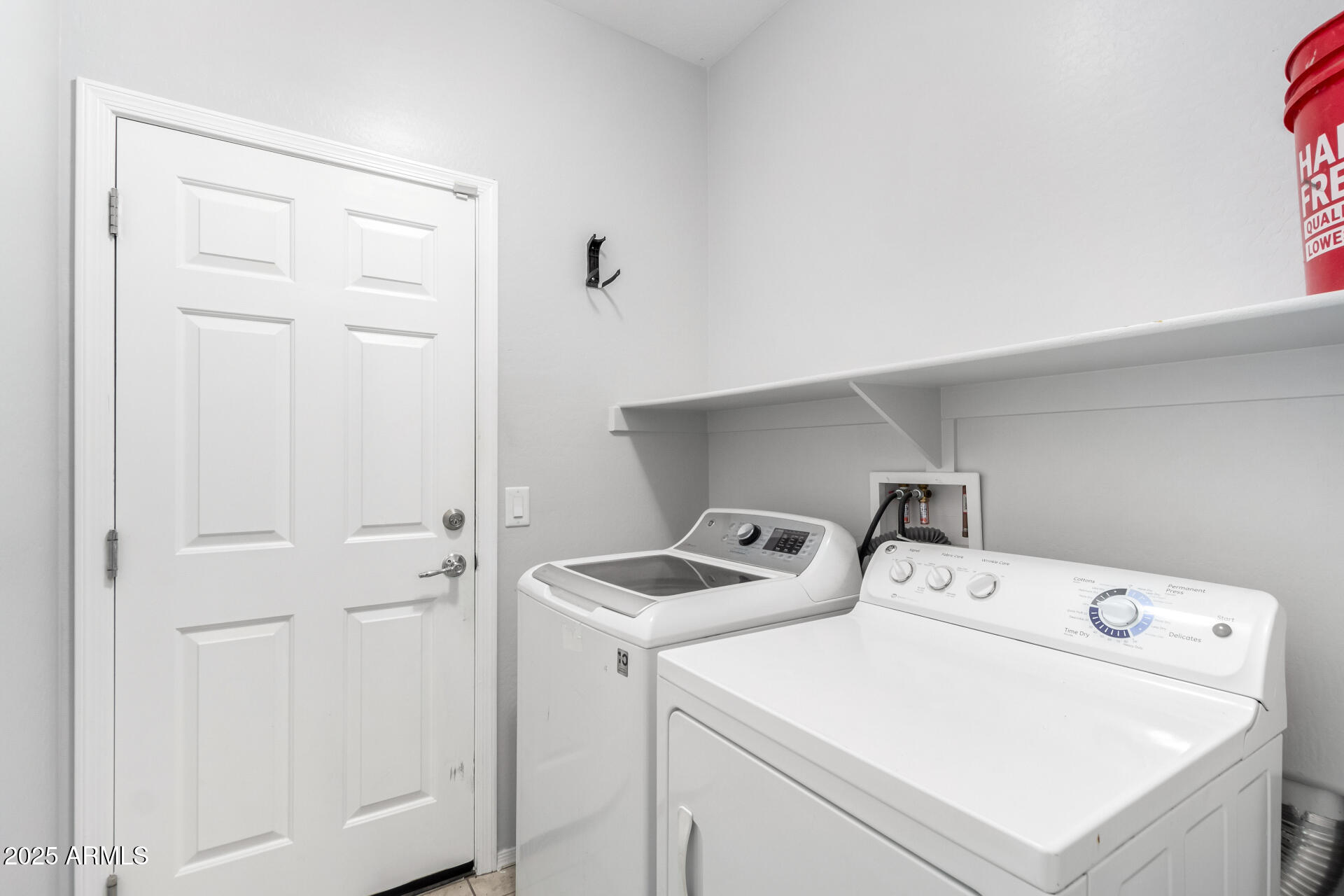 5625 W EUCLID Avenue