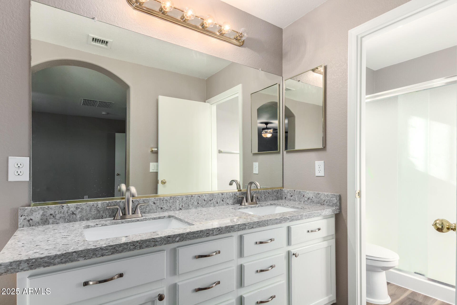 12532 W ORANGE Drive