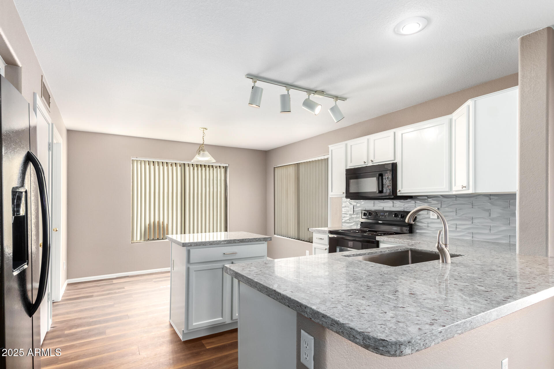 12532 W ORANGE Drive