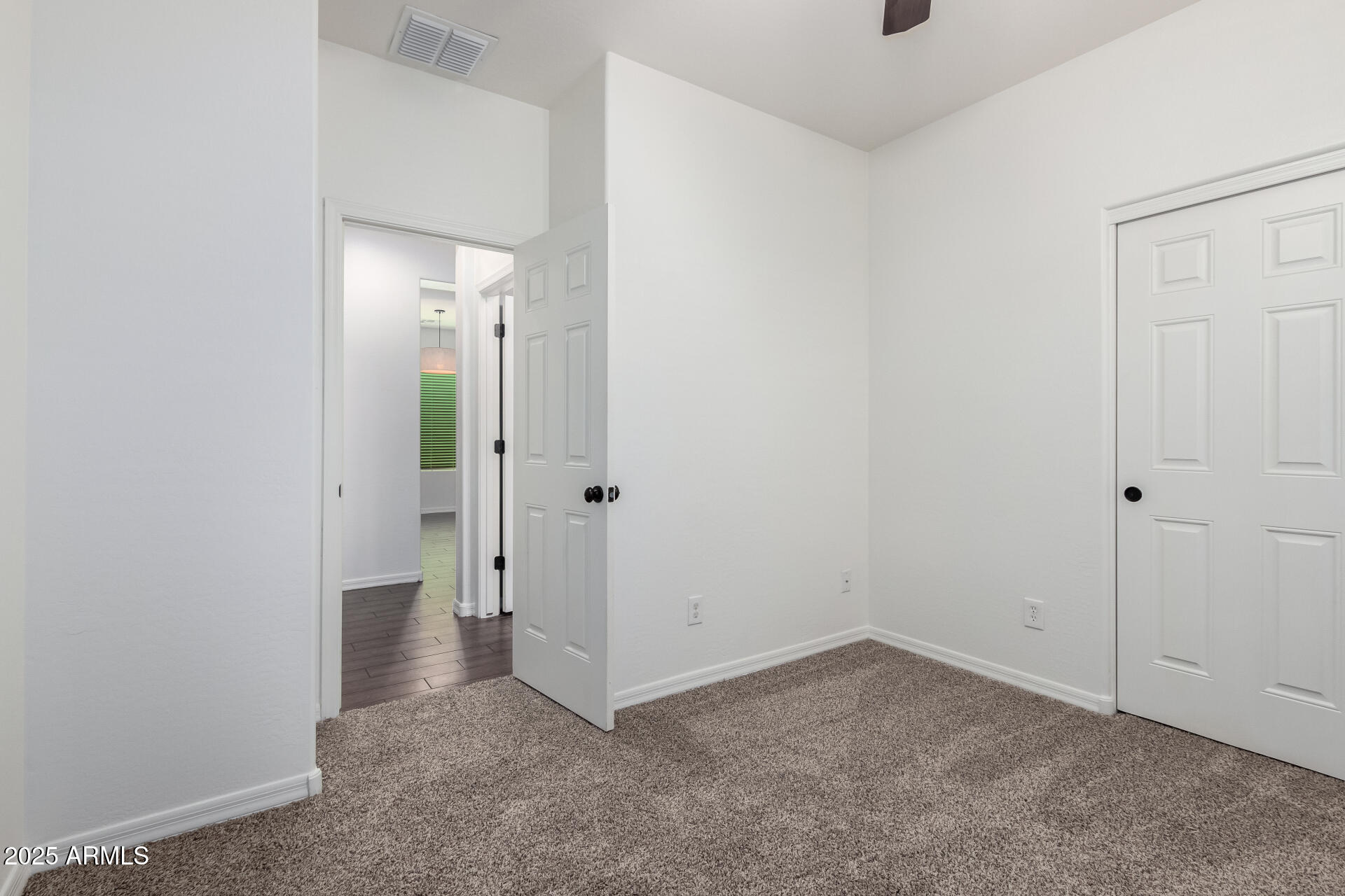 4059 E MESQUITE Street