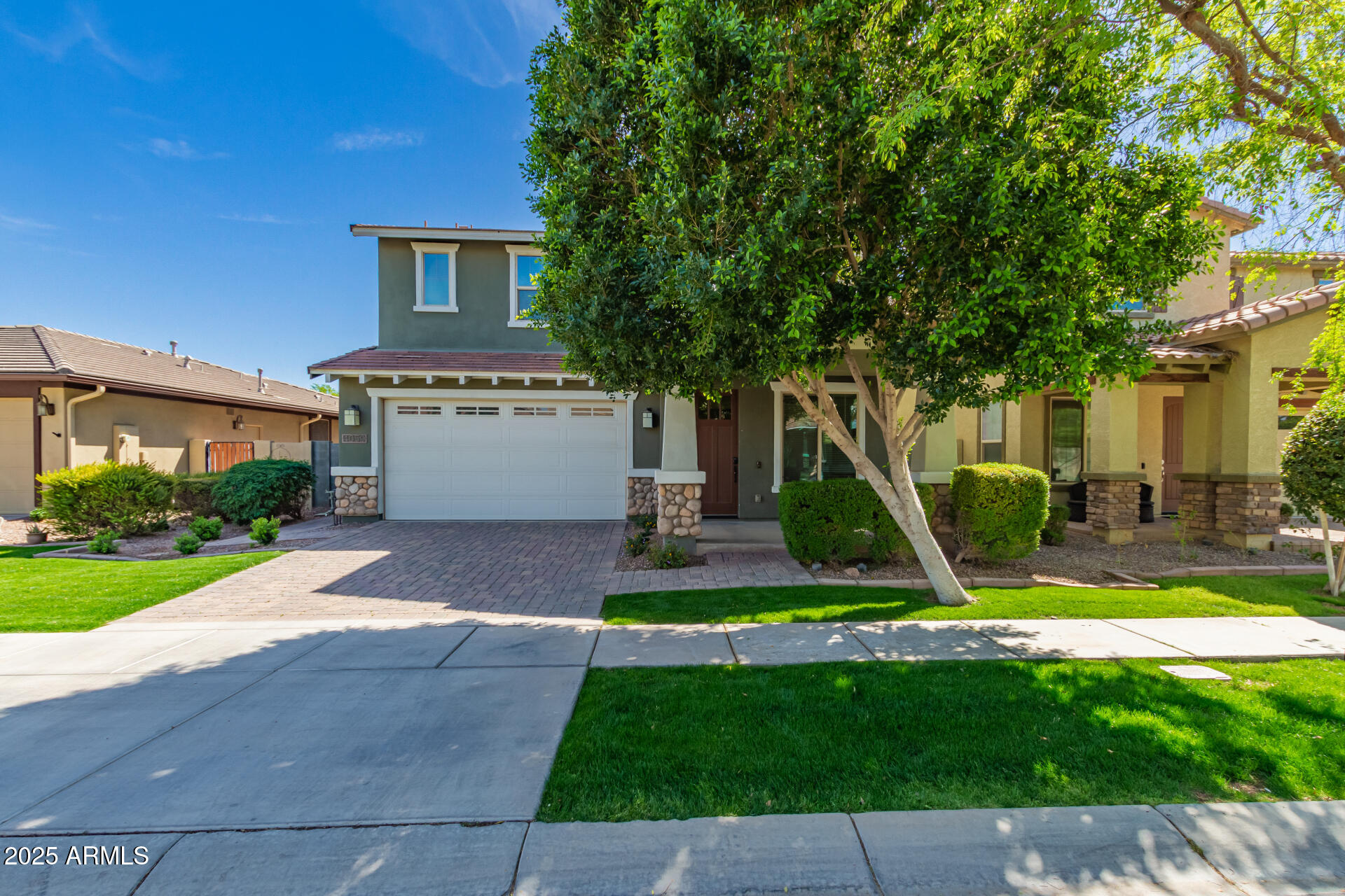 4059 E MESQUITE Street