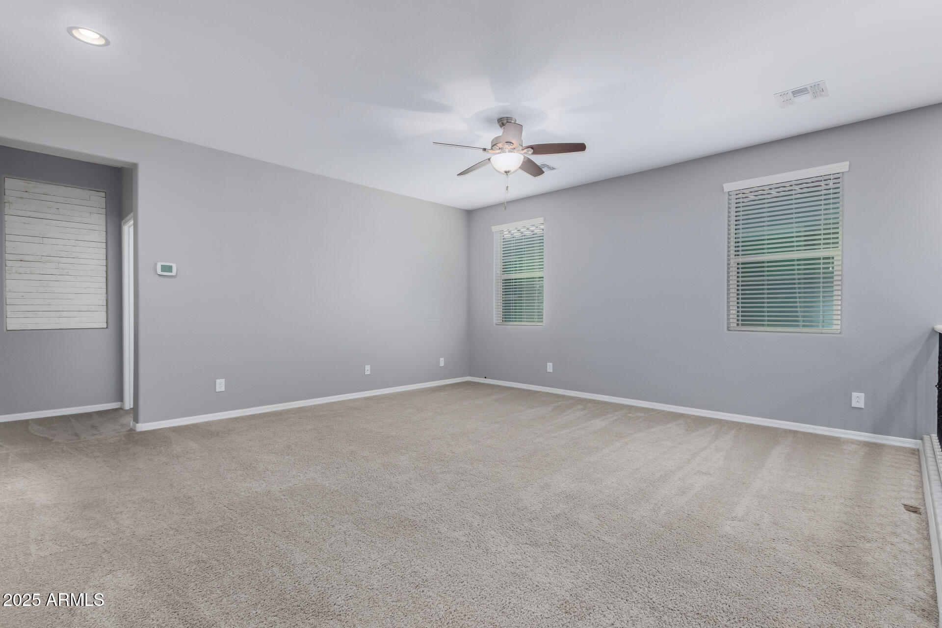 4059 E MESQUITE Street