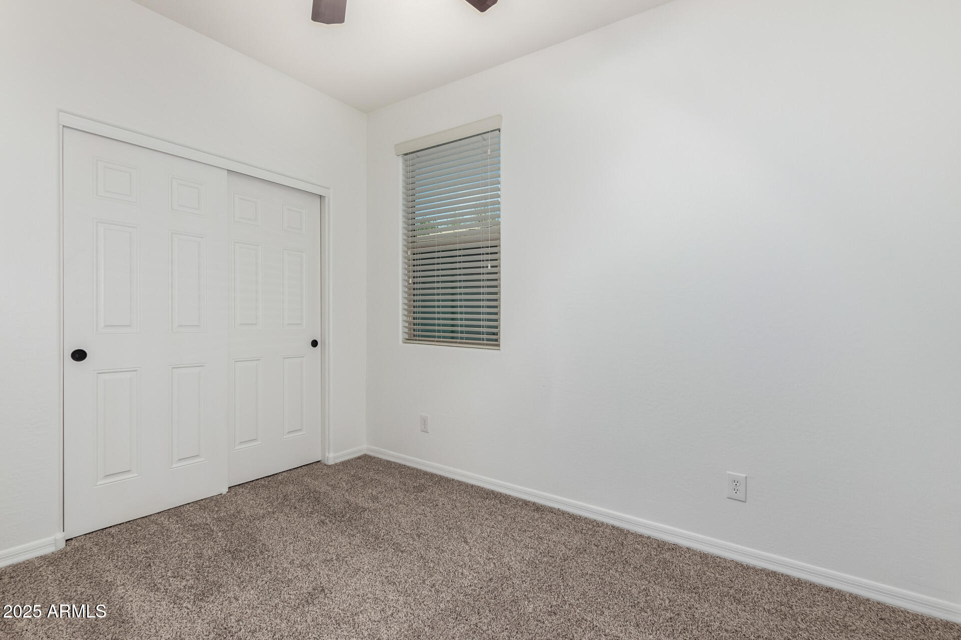 4059 E MESQUITE Street