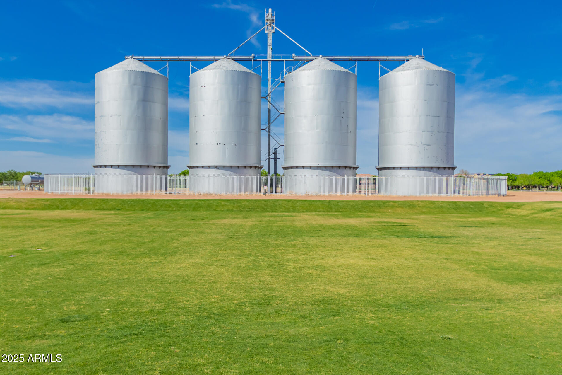 4059 E MESQUITE Street