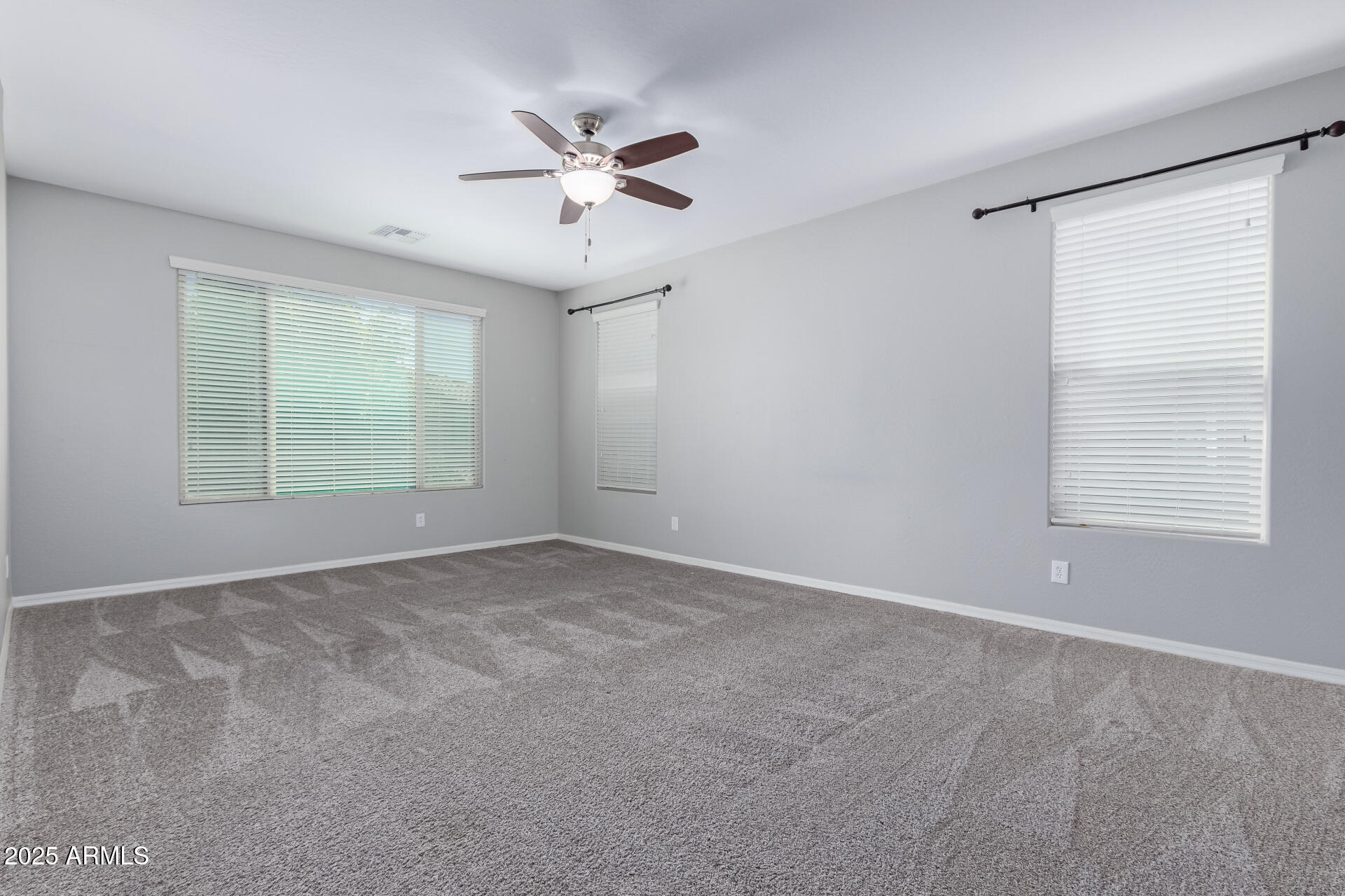 4059 E MESQUITE Street