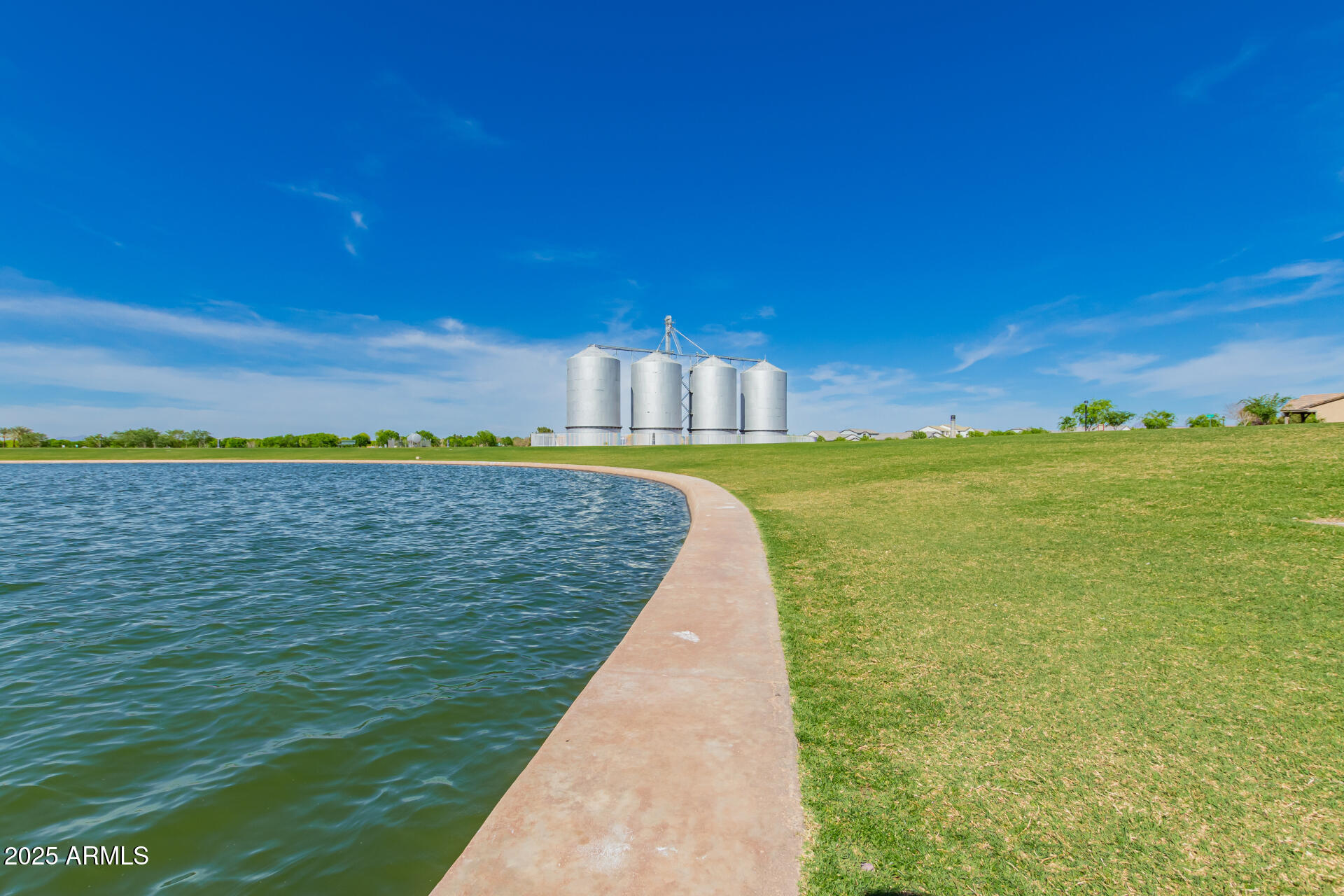 4059 E MESQUITE Street