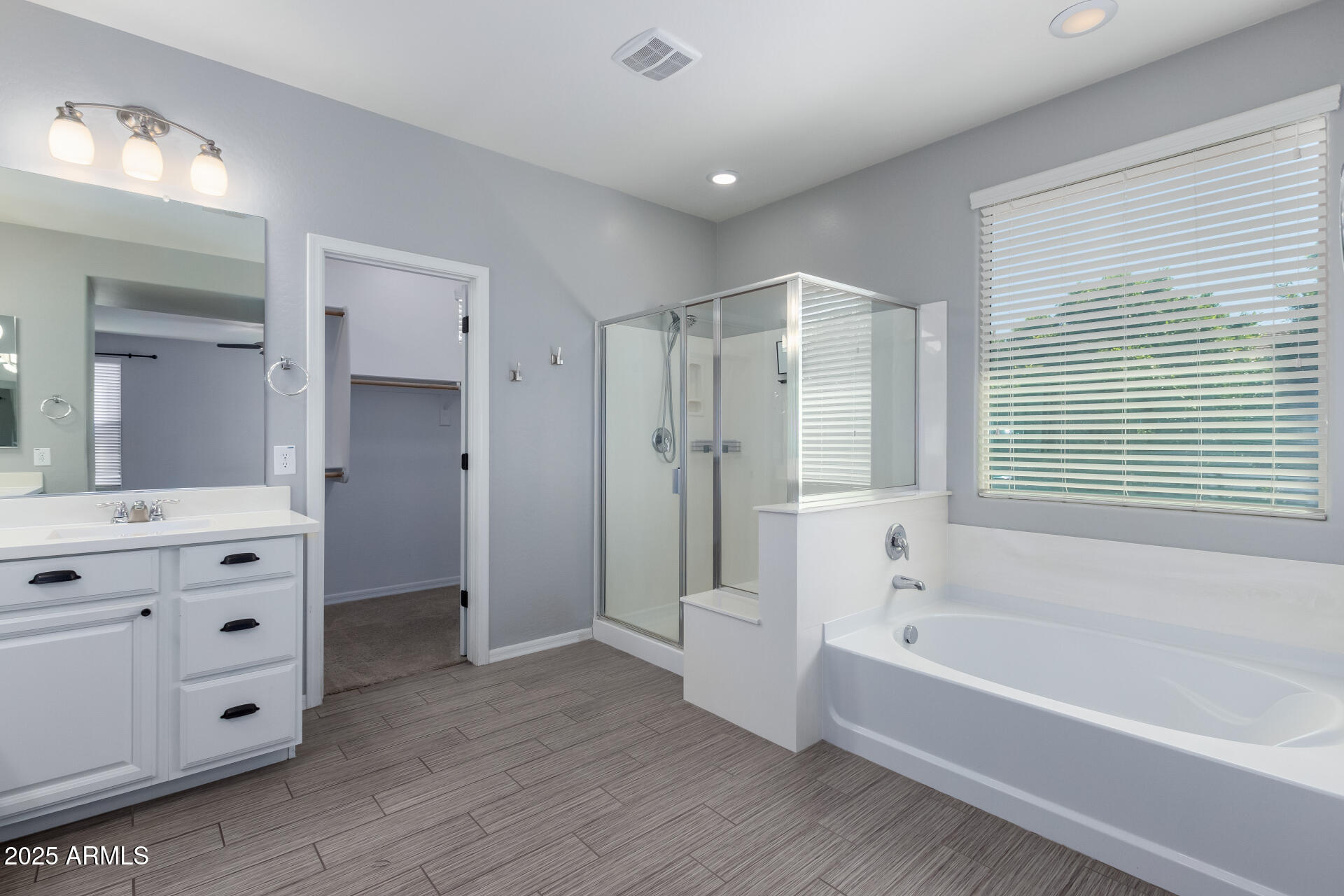 4059 E MESQUITE Street