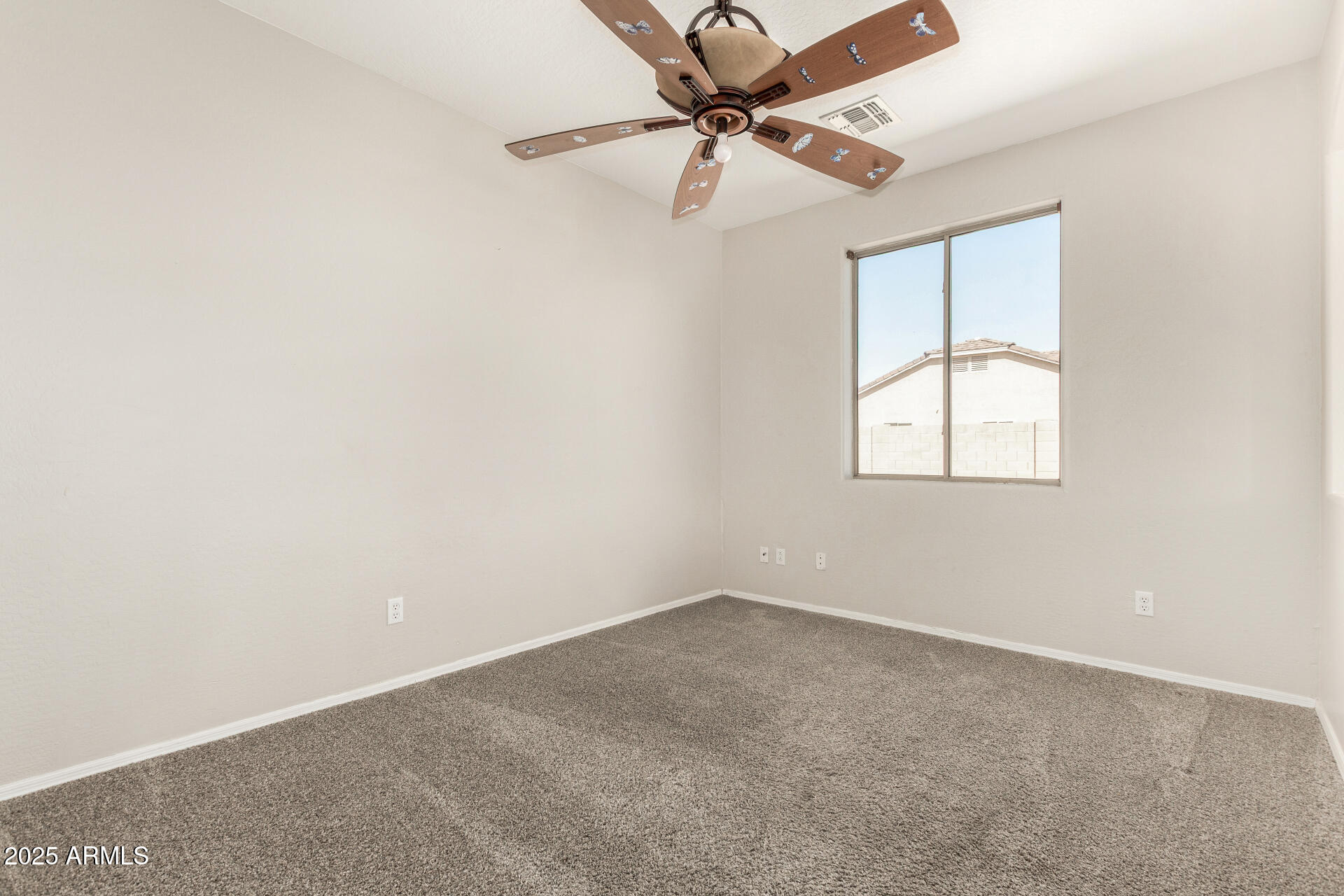 2406 W Darrow Street