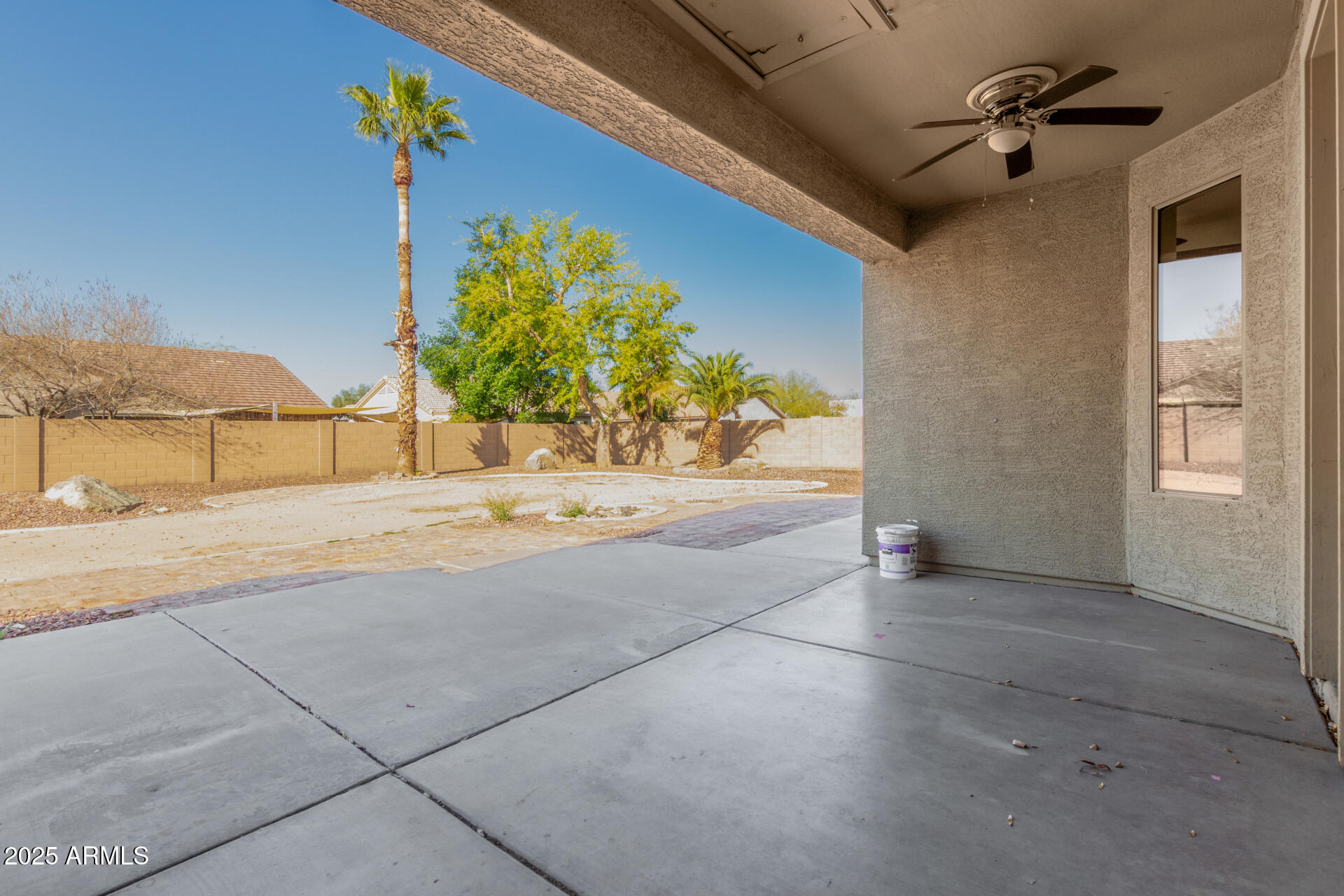 2406 W Darrow Street