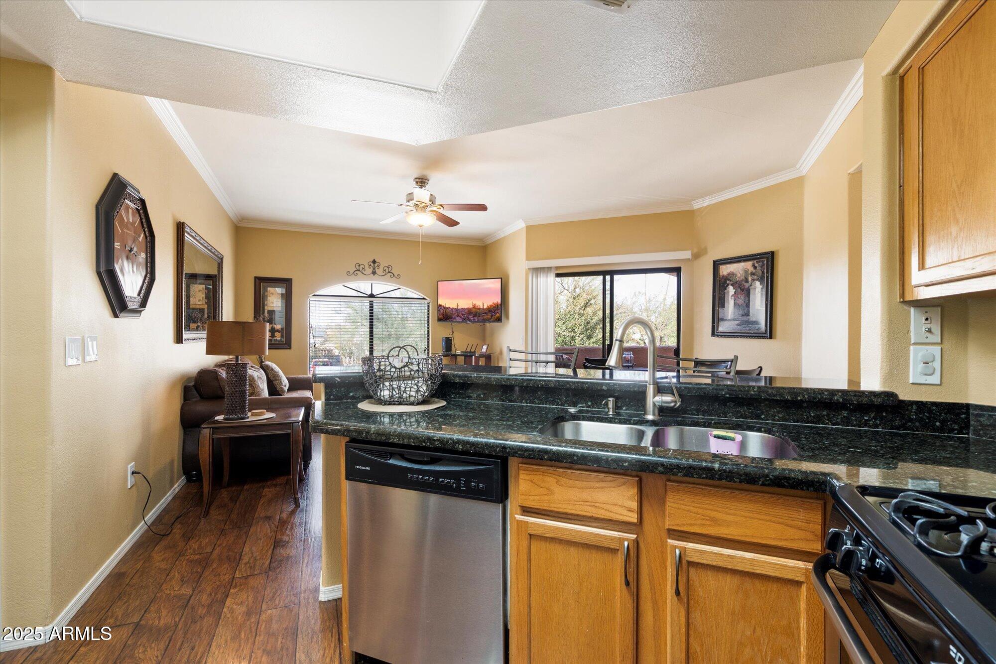 10030 W INDIAN SCHOOL Road, 240