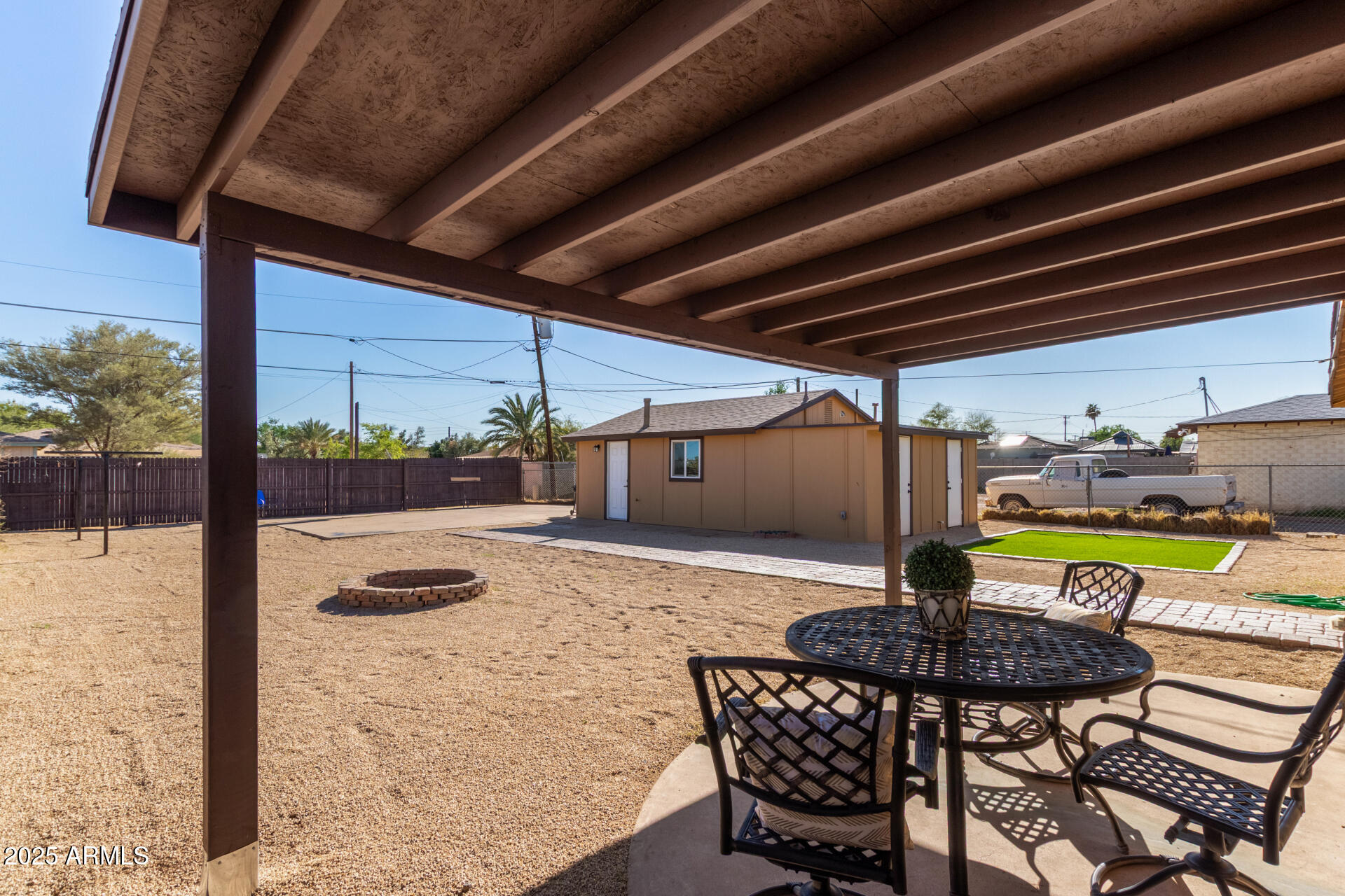 2211 W MITCHELL Drive