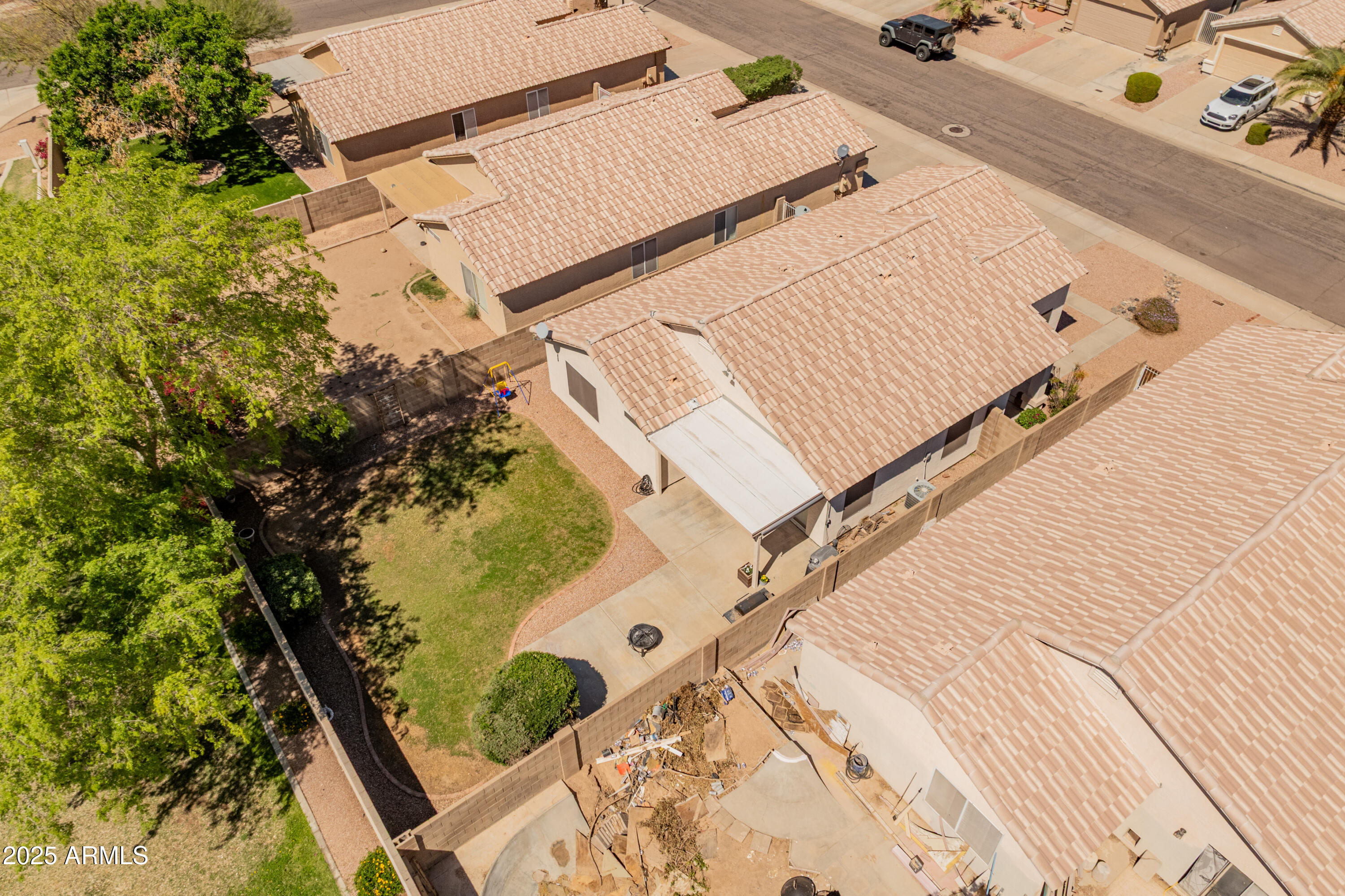 3611 W CHARLOTTE Drive