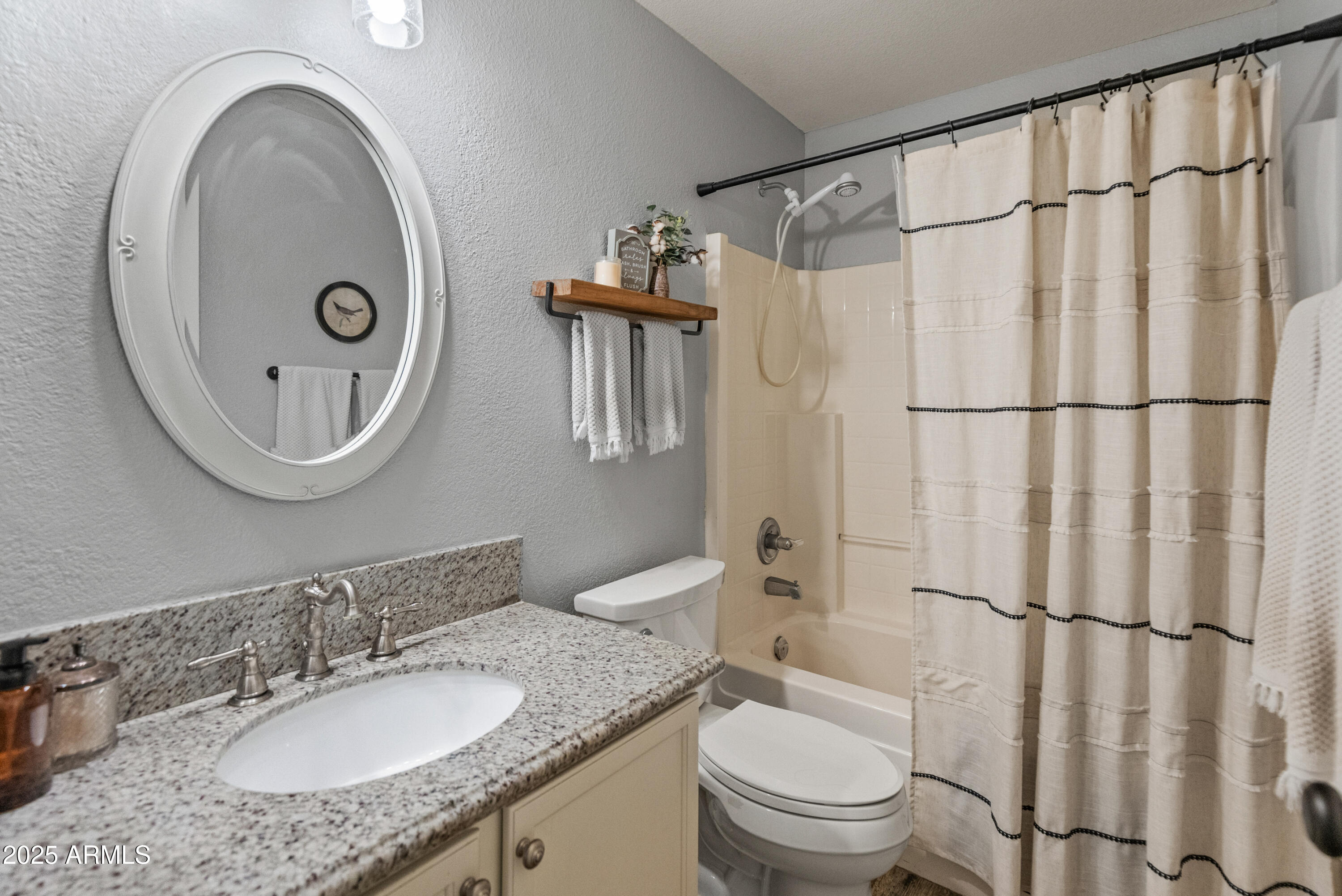 3611 W CHARLOTTE Drive