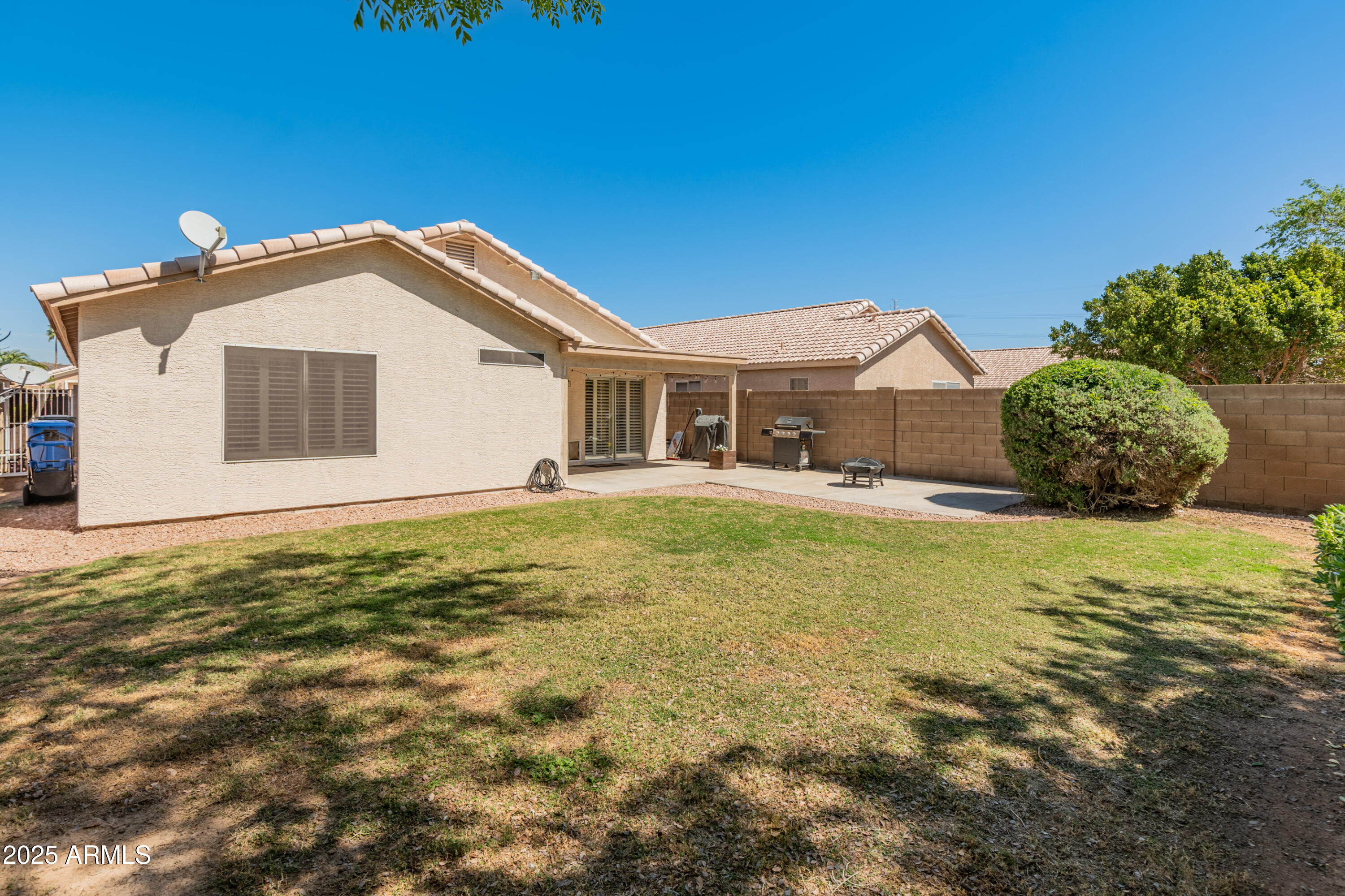 3611 W CHARLOTTE Drive