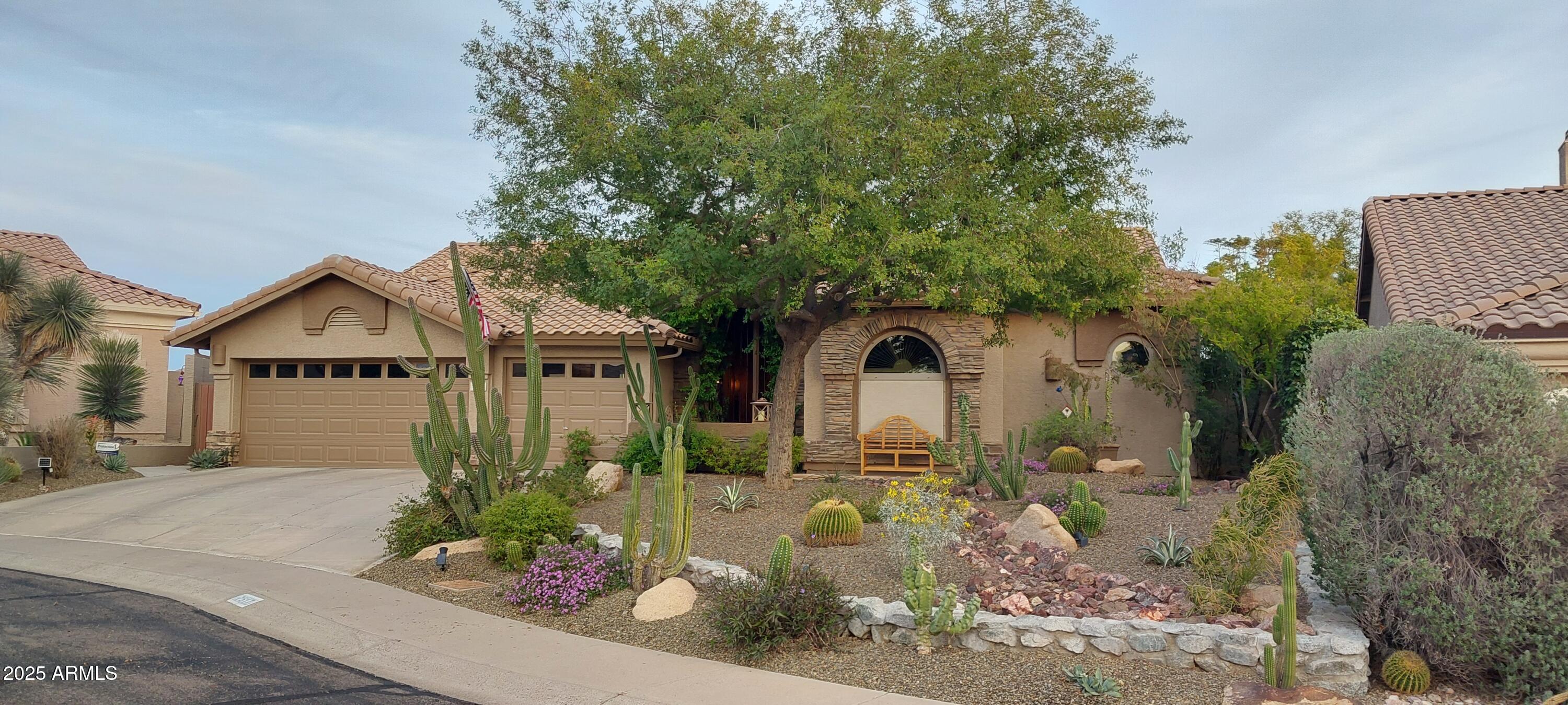 7517 E MARIPOSA GRANDE Drive
