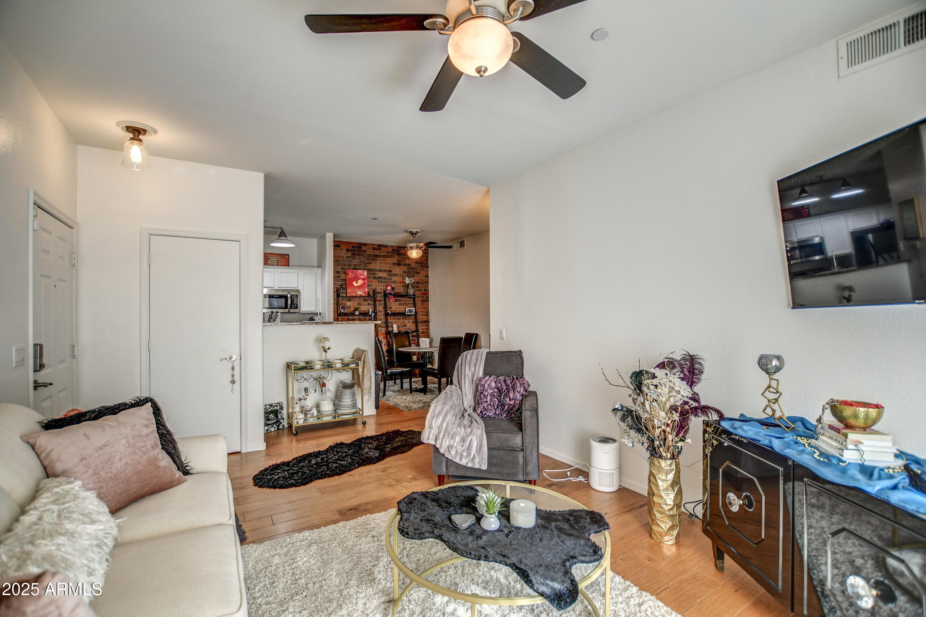 3302 N 7TH Street, 141