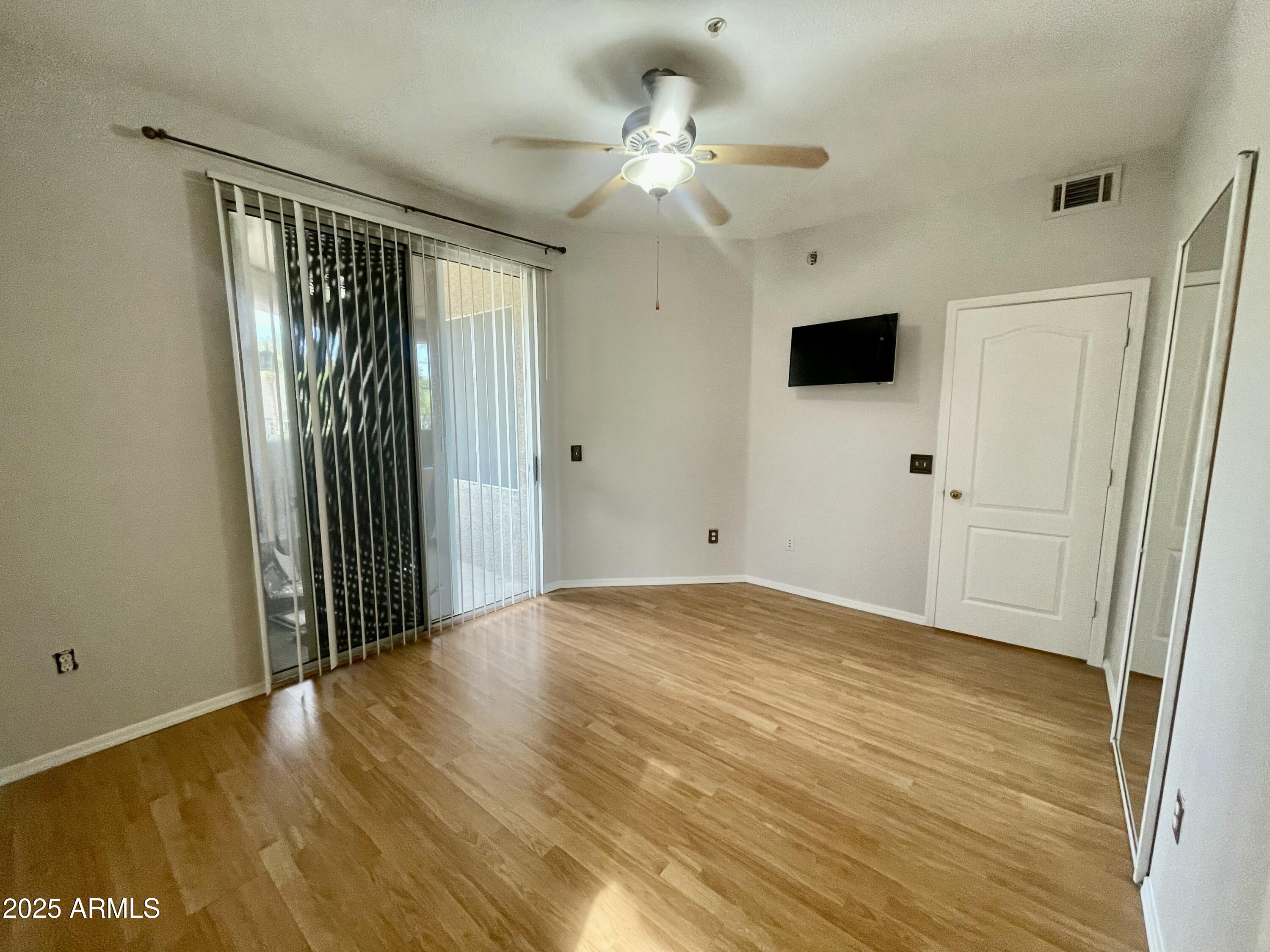 2929 W YORKSHIRE Drive, 2033