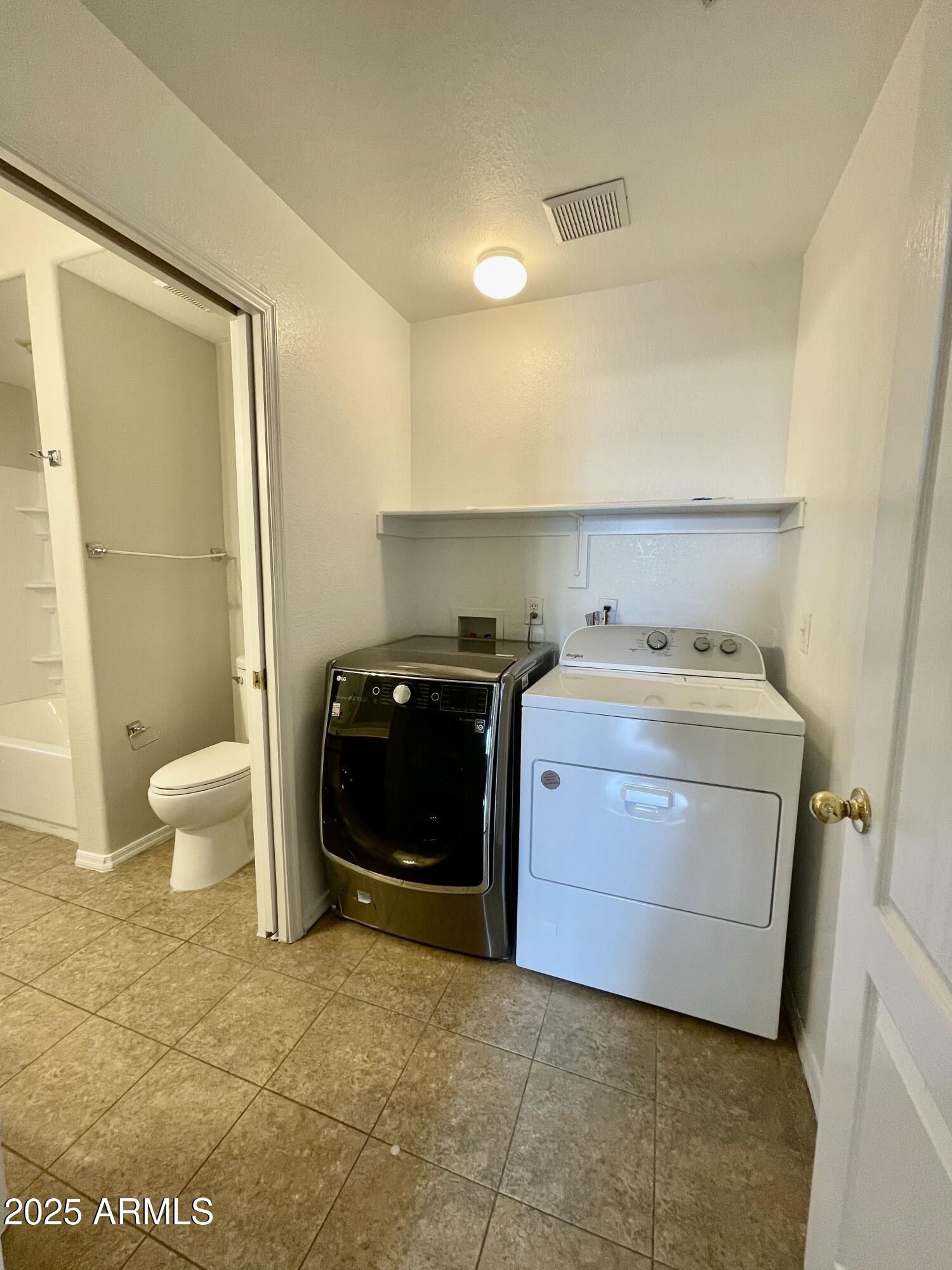 2929 W YORKSHIRE Drive, 2033