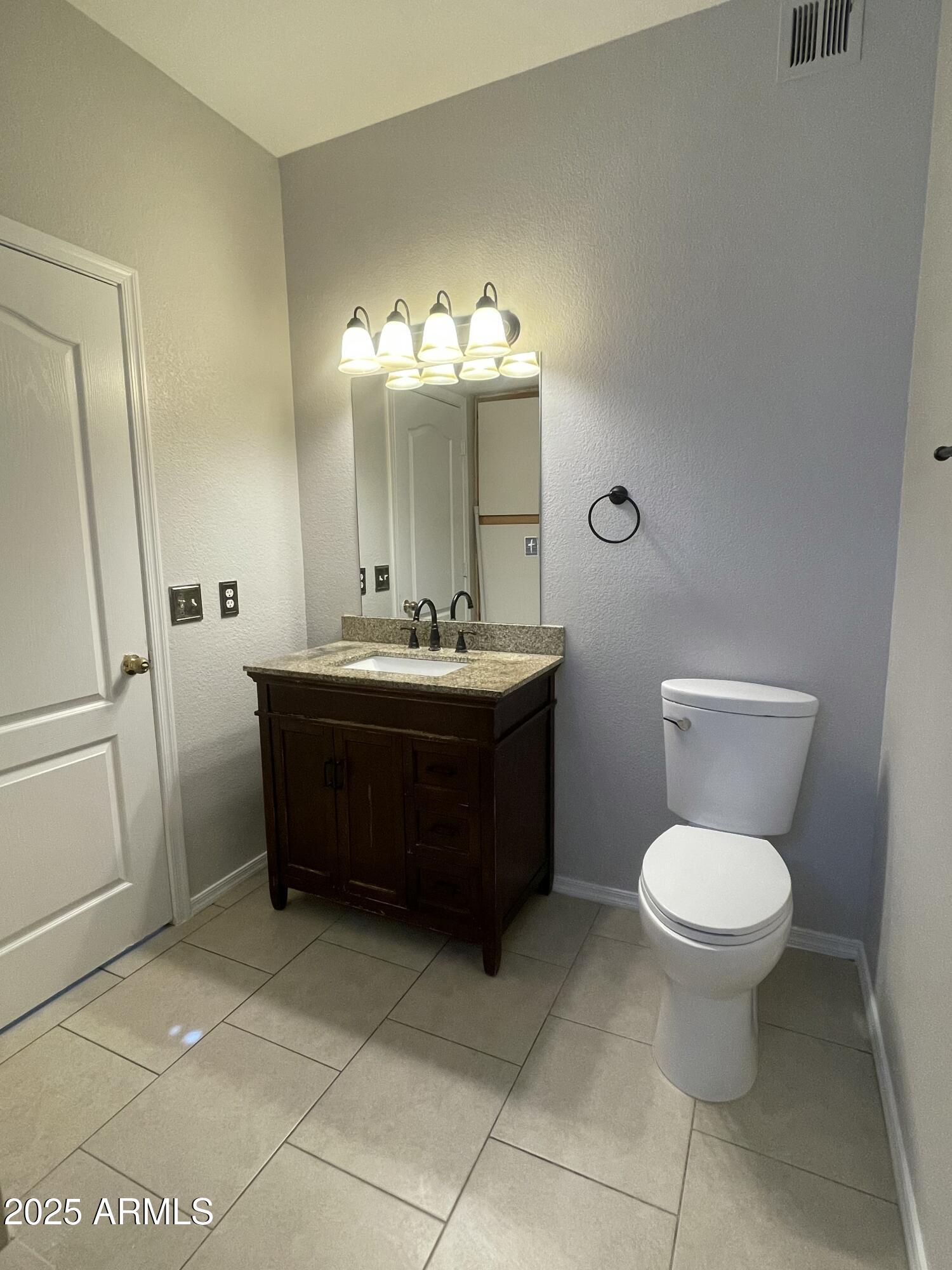 2929 W YORKSHIRE Drive, 2033