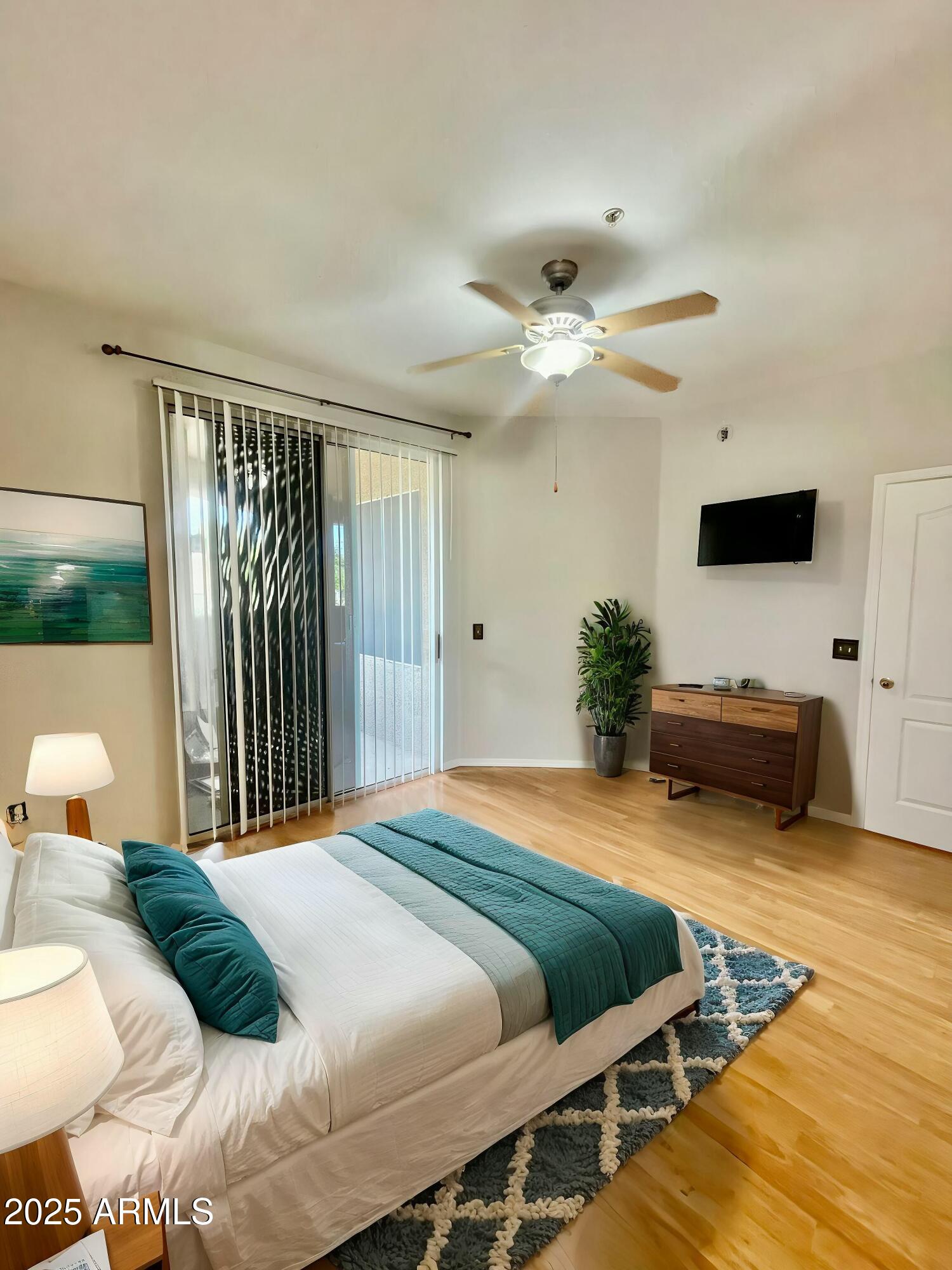 2929 W YORKSHIRE Drive, 2033