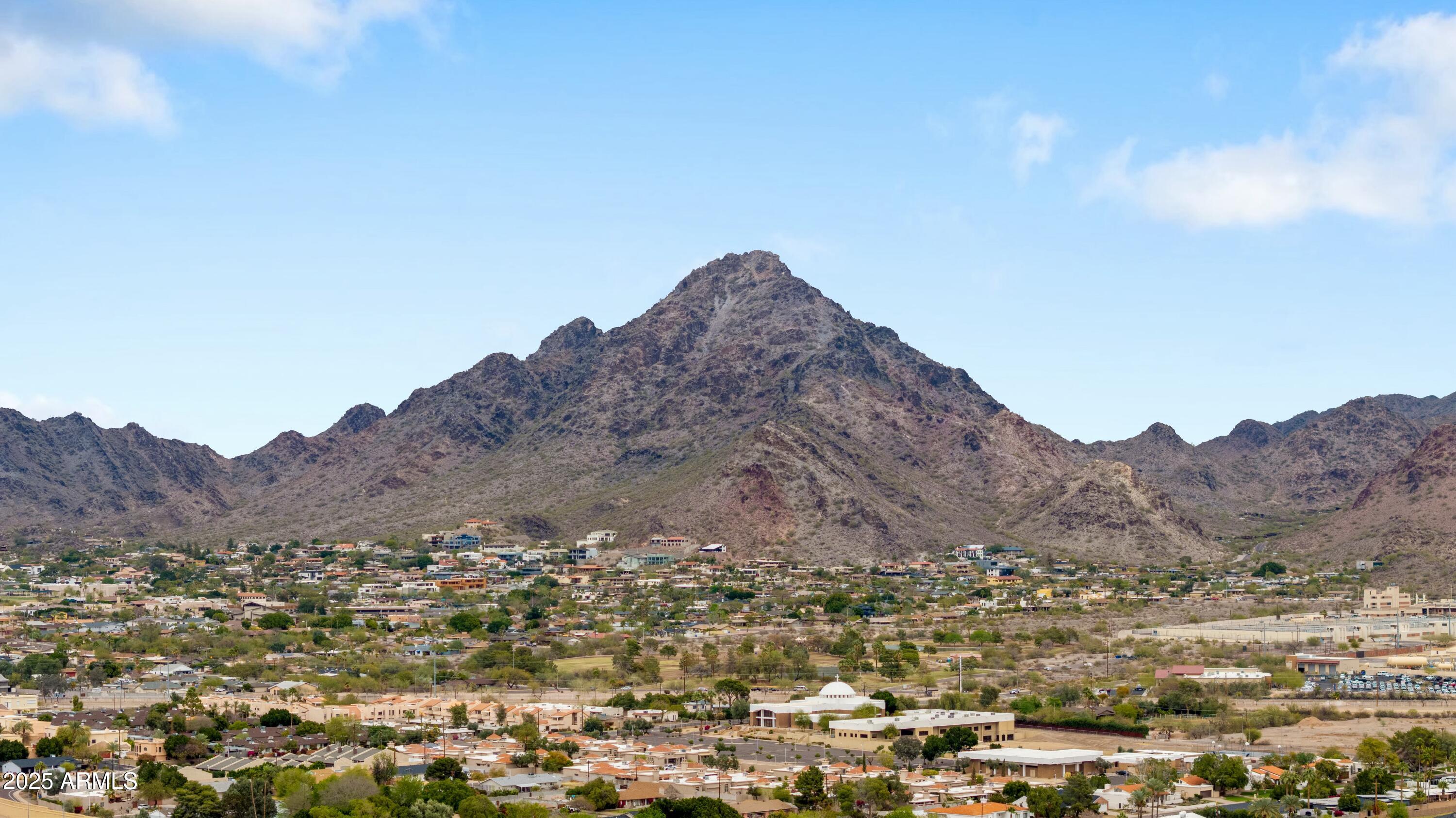 6633 N MAJORCA Way W