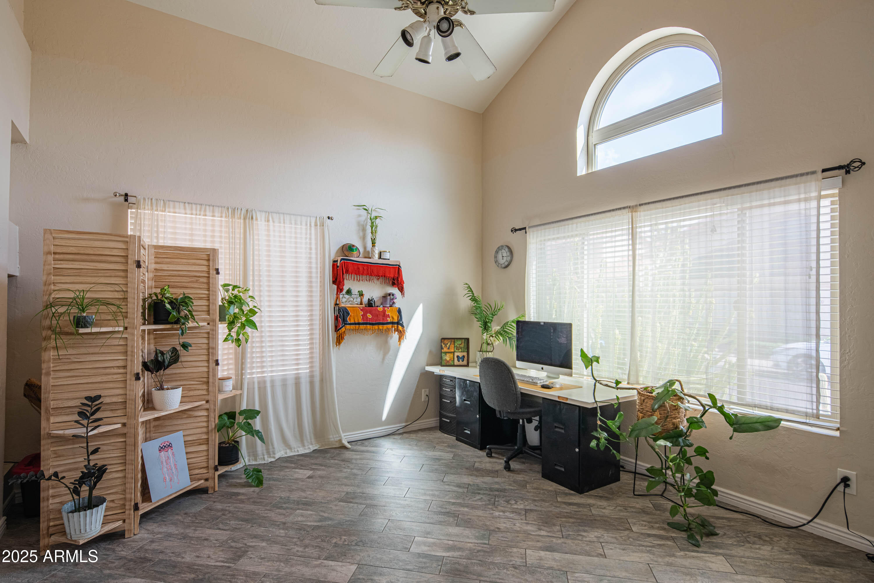 4412 E VILLA THERESA Drive