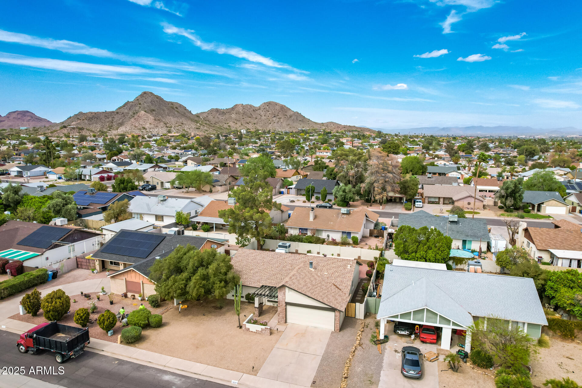 2622 E LARKSPUR Drive