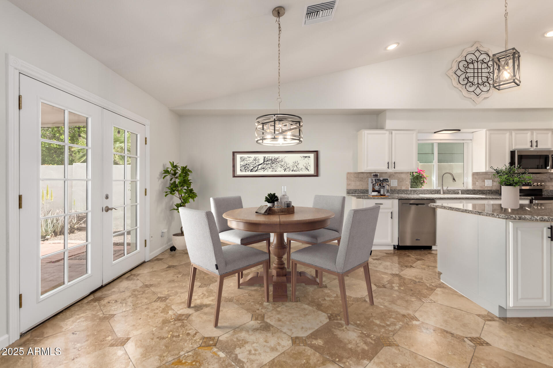 2622 E LARKSPUR Drive