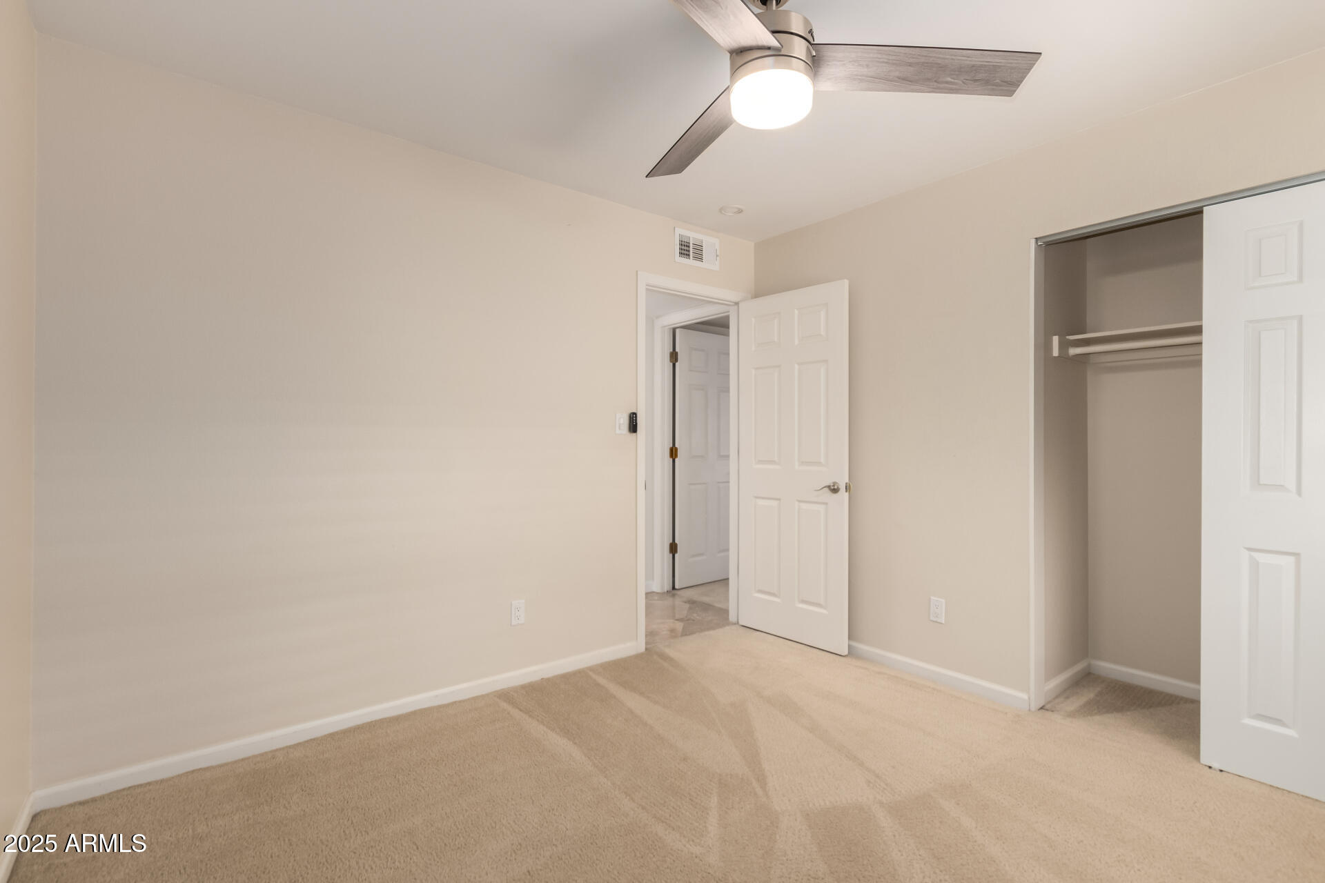 2622 E LARKSPUR Drive