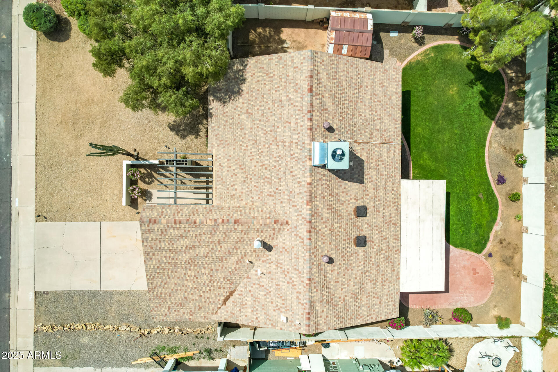 2622 E LARKSPUR Drive