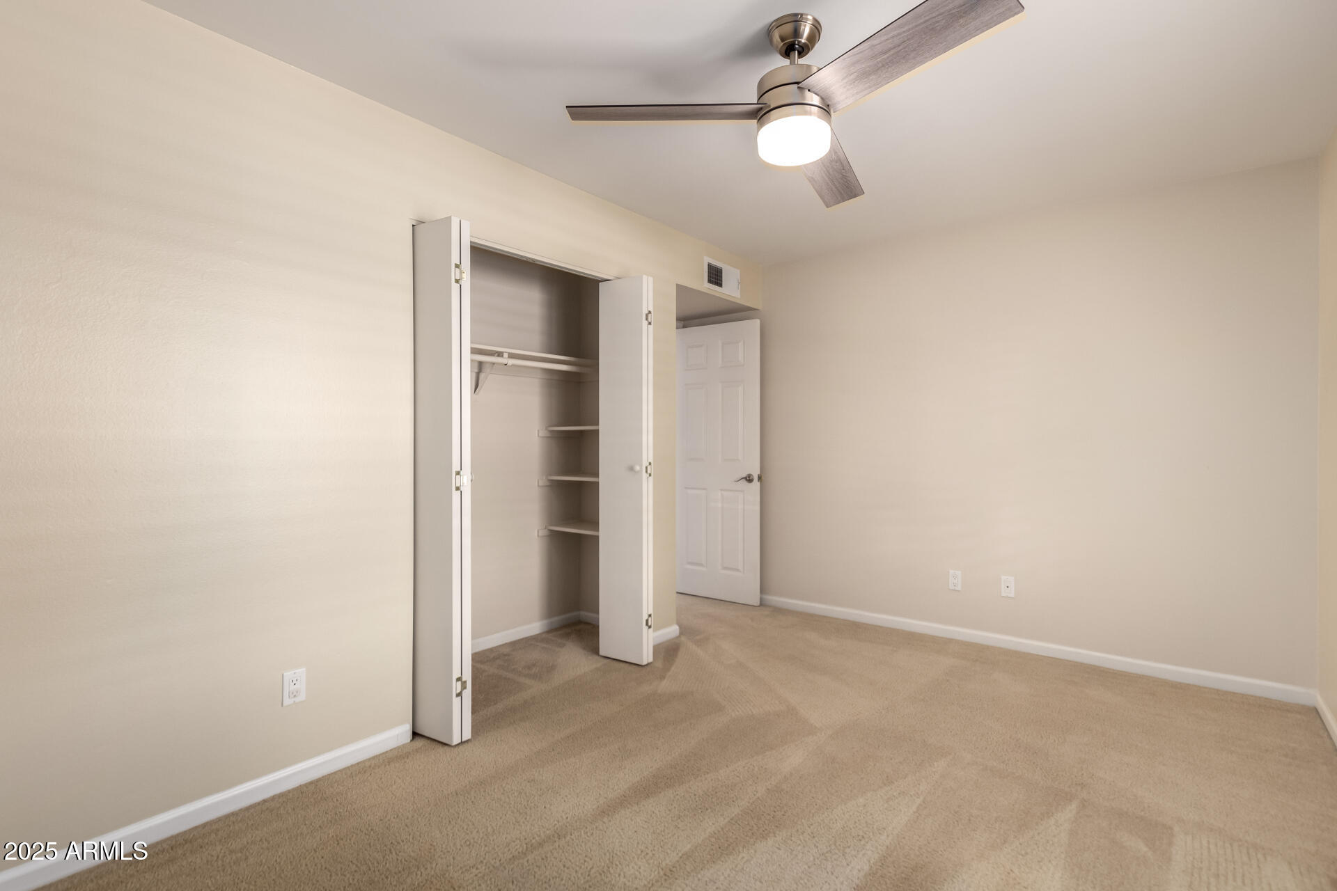 2622 E LARKSPUR Drive