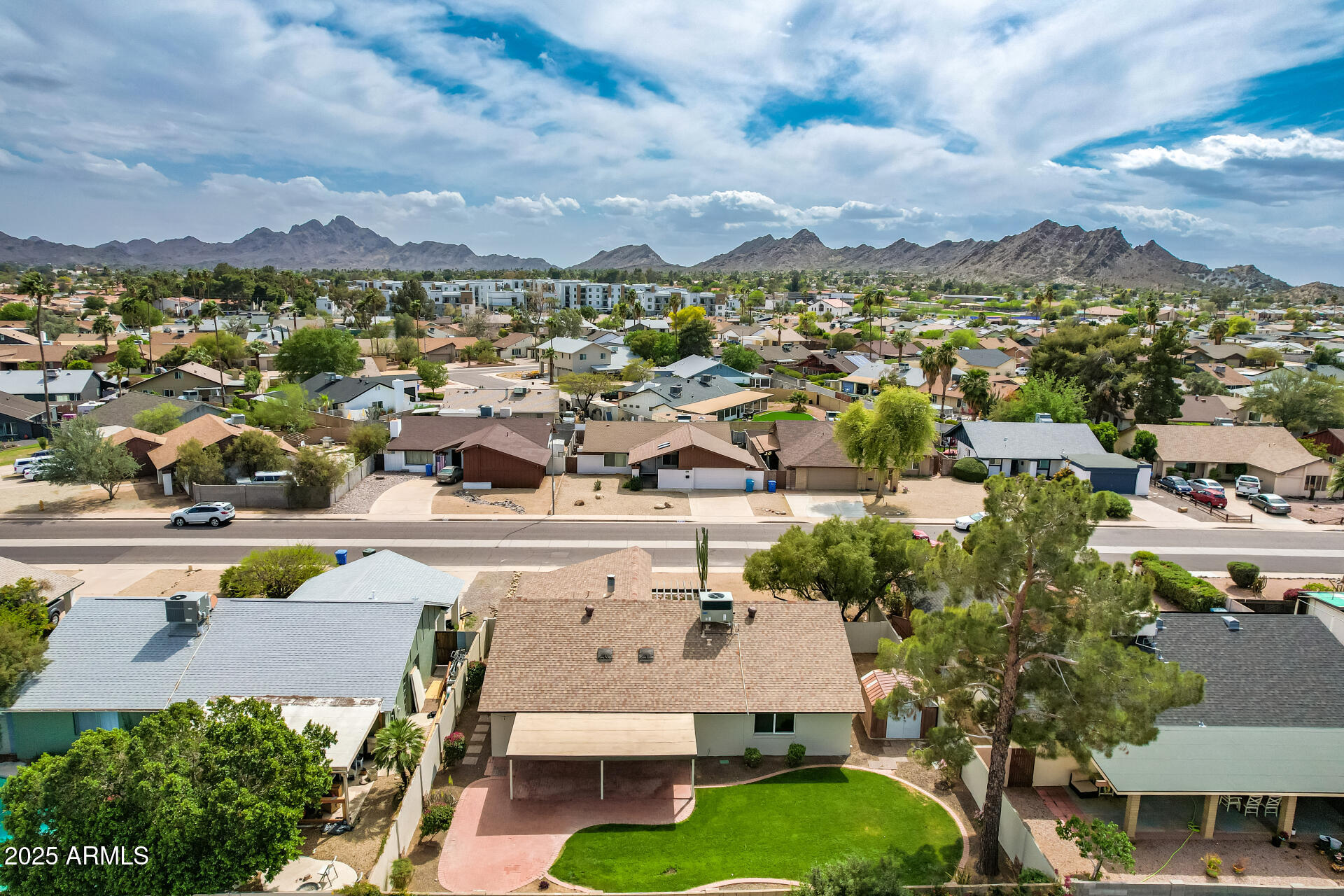 2622 E LARKSPUR Drive