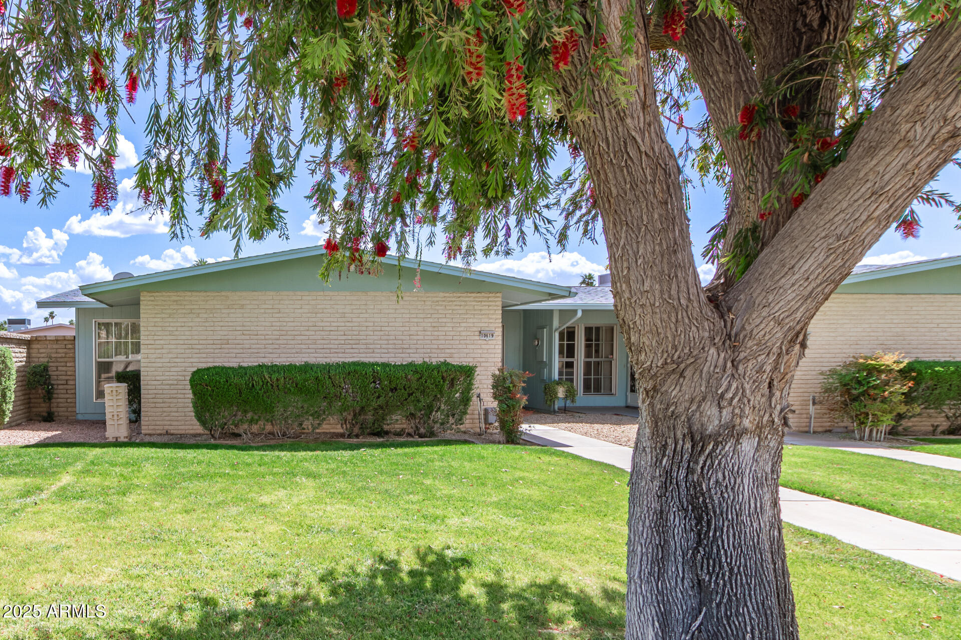 10619 W HIGHWOOD Lane