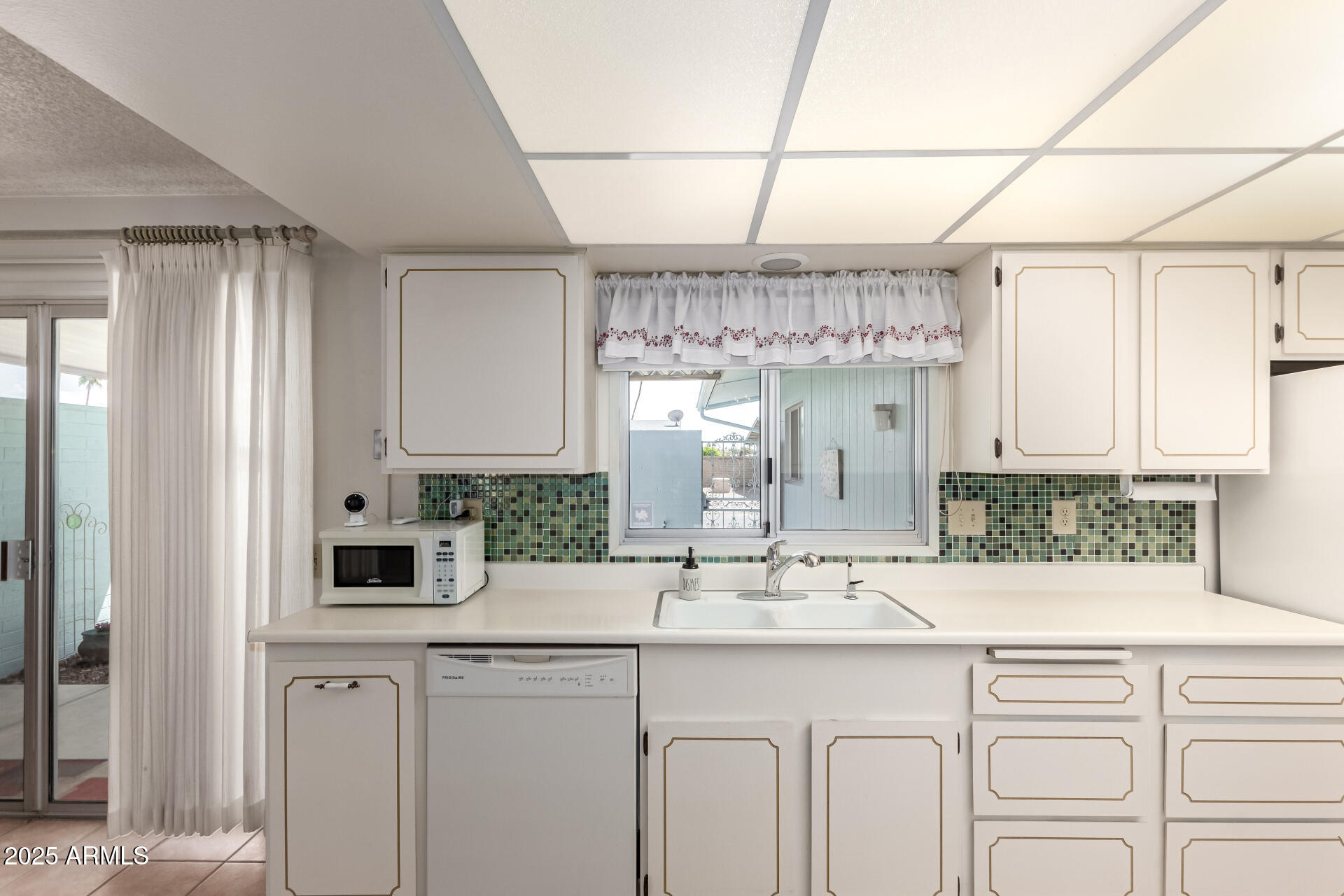 10619 W HIGHWOOD Lane