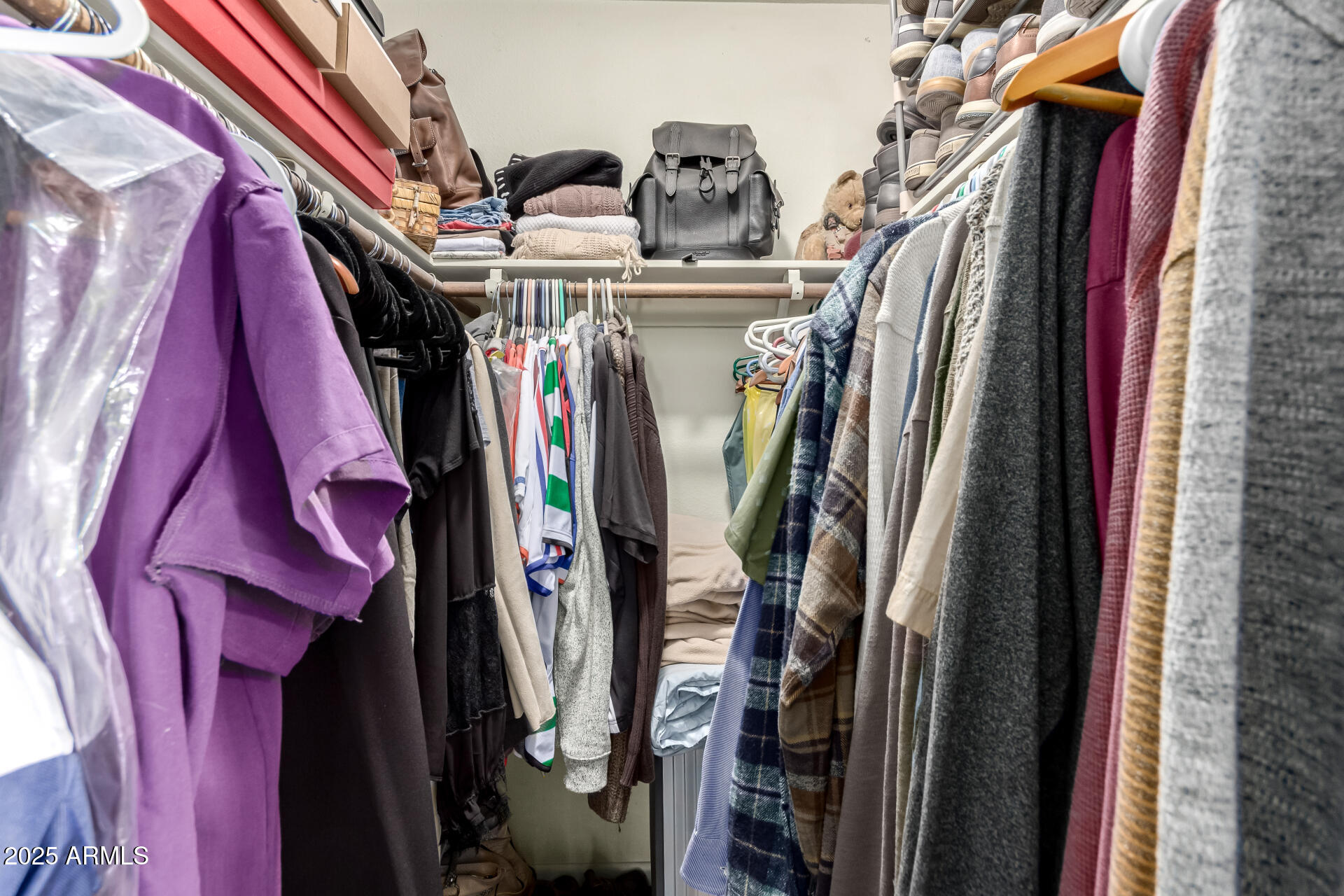 1153 W MESQUITE Street