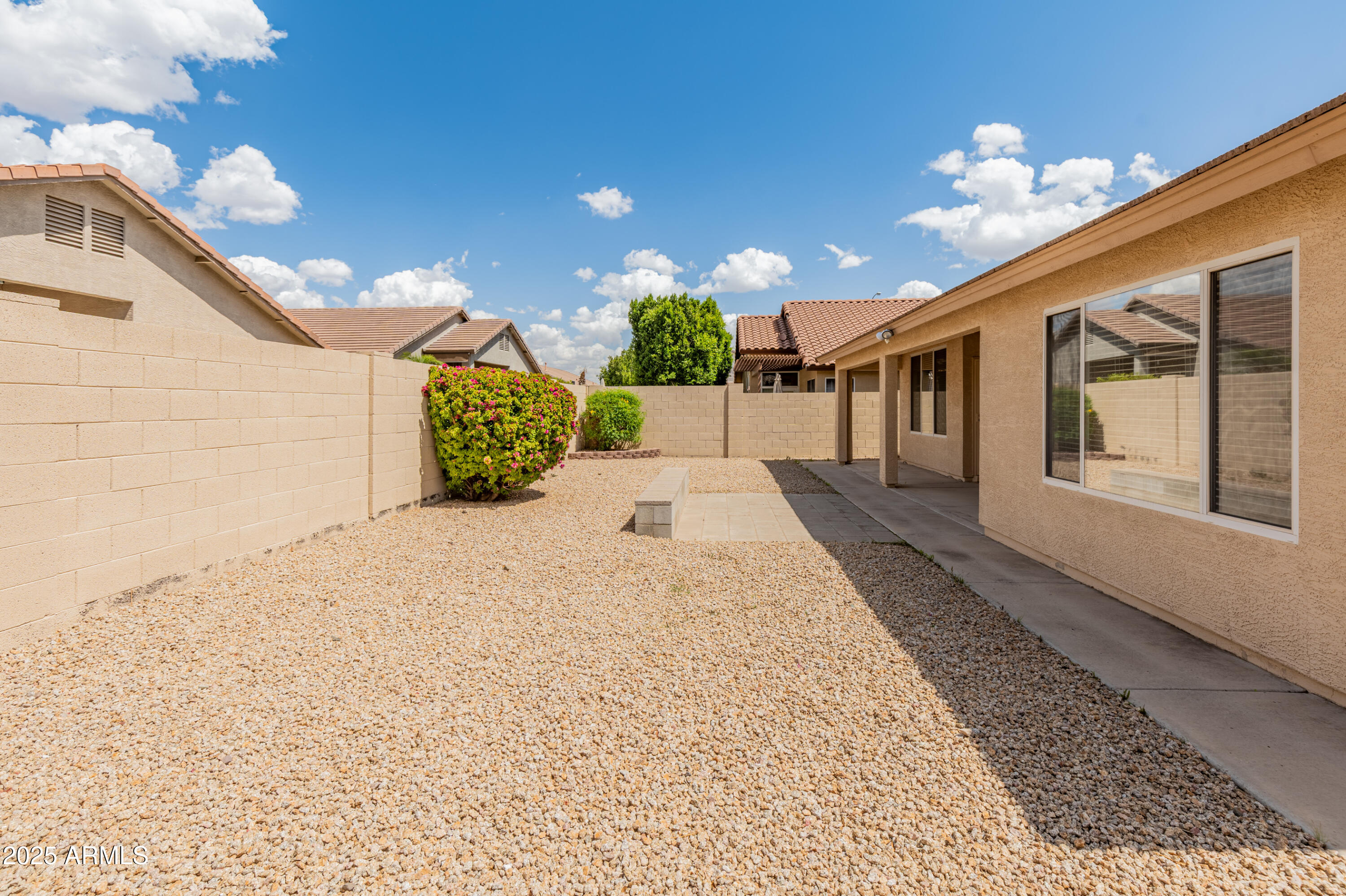 7916 W MARY ANN Drive