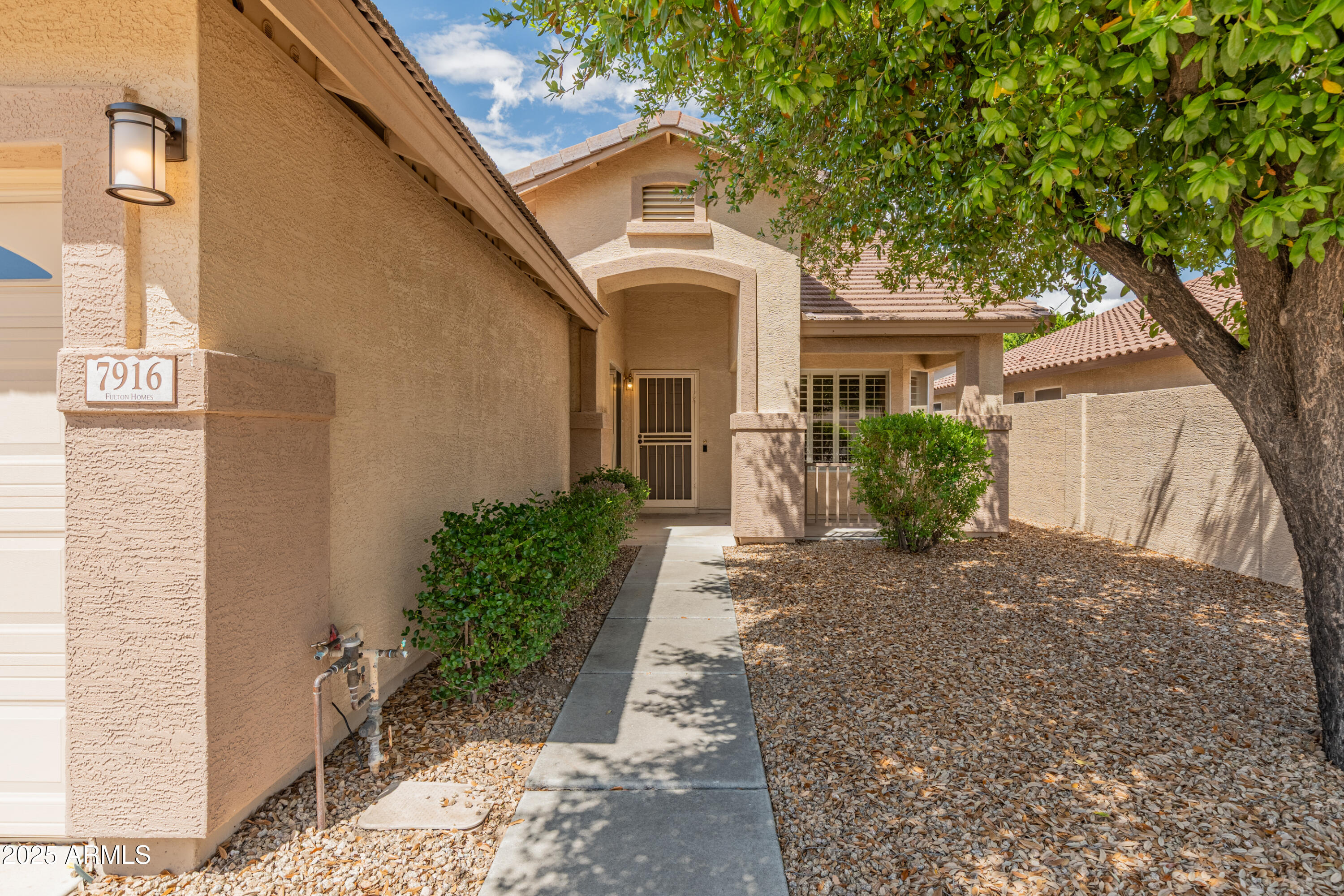 7916 W MARY ANN Drive