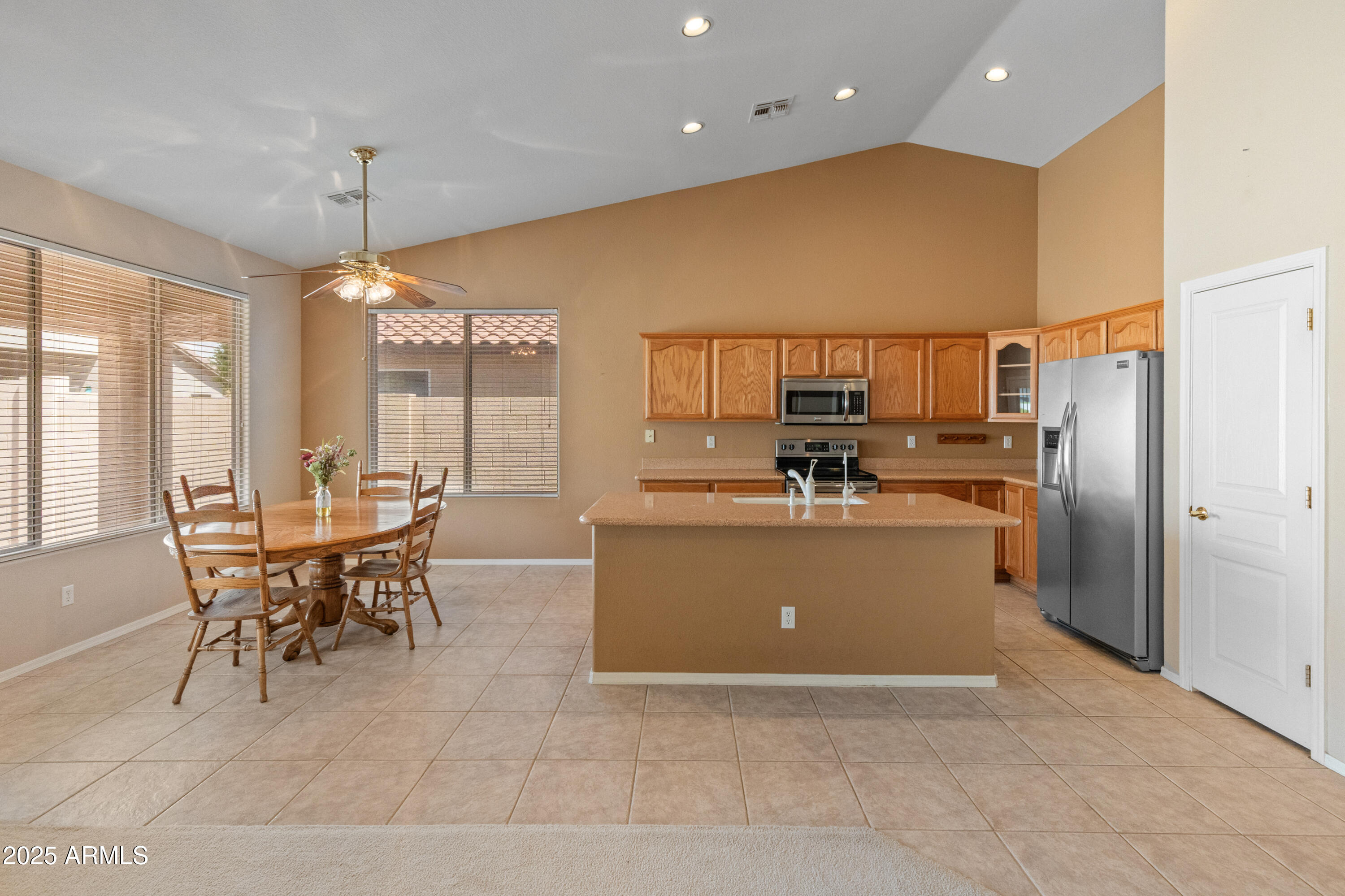 7916 W MARY ANN Drive