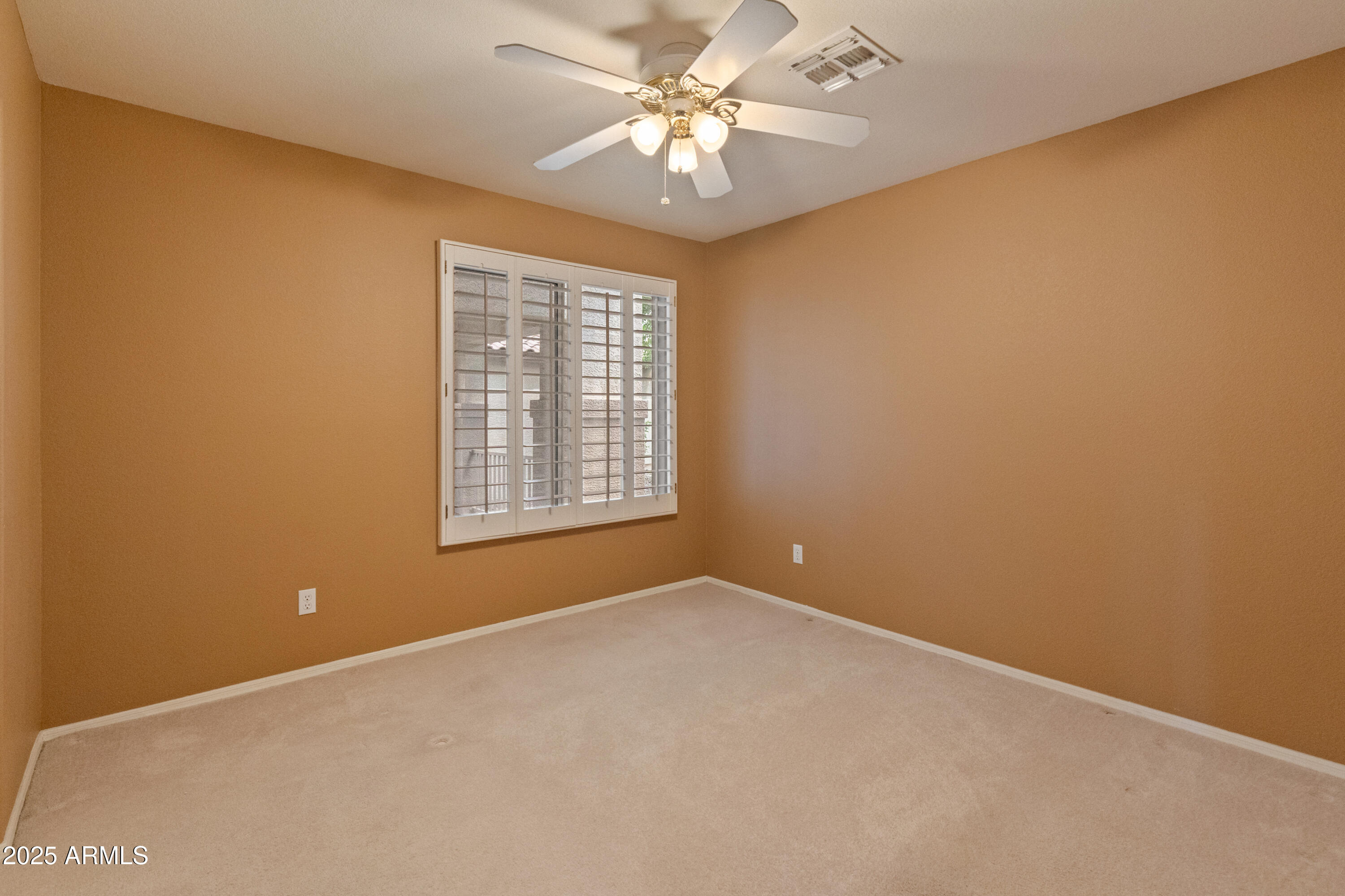 7916 W MARY ANN Drive