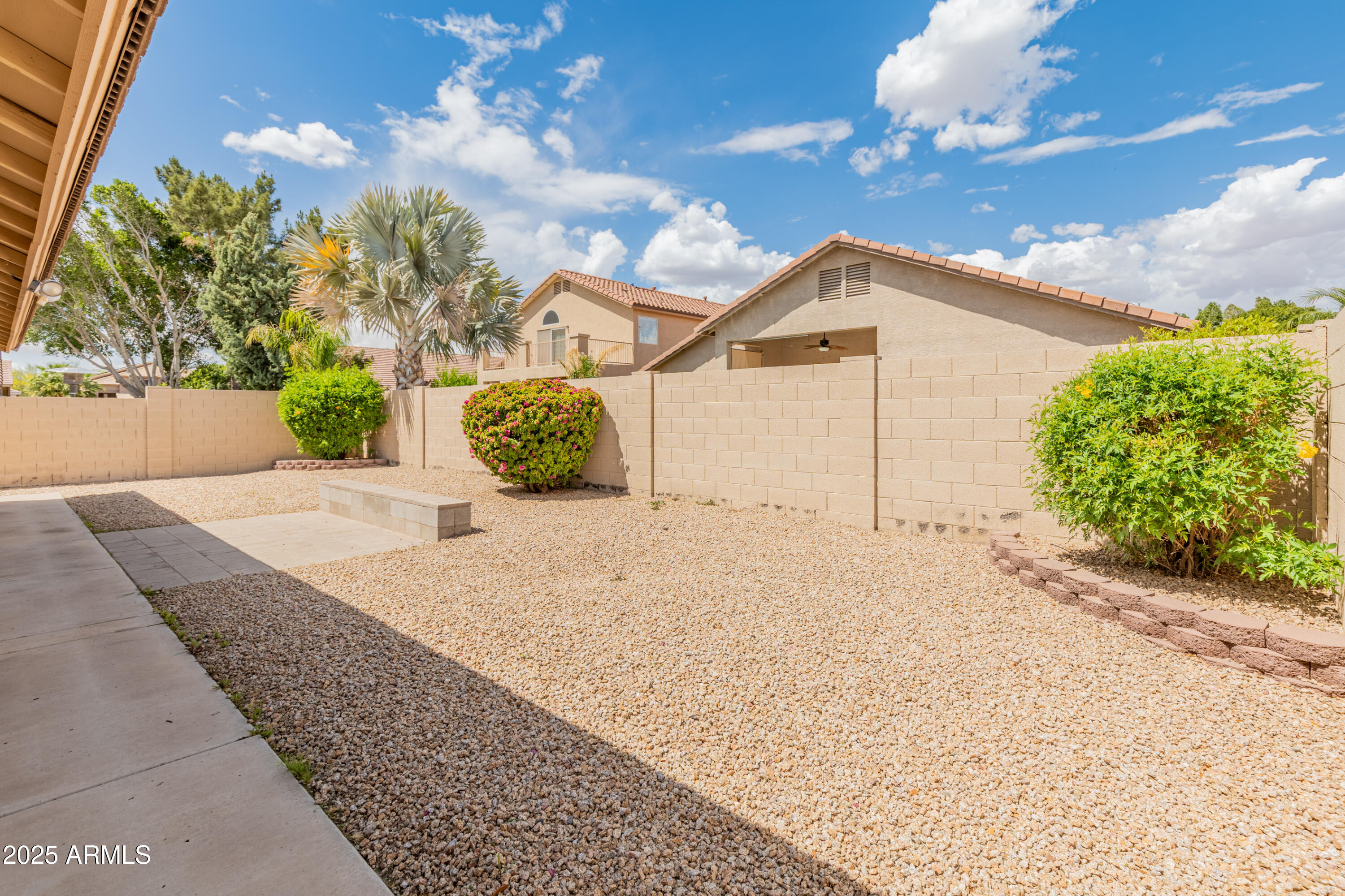 7916 W MARY ANN Drive