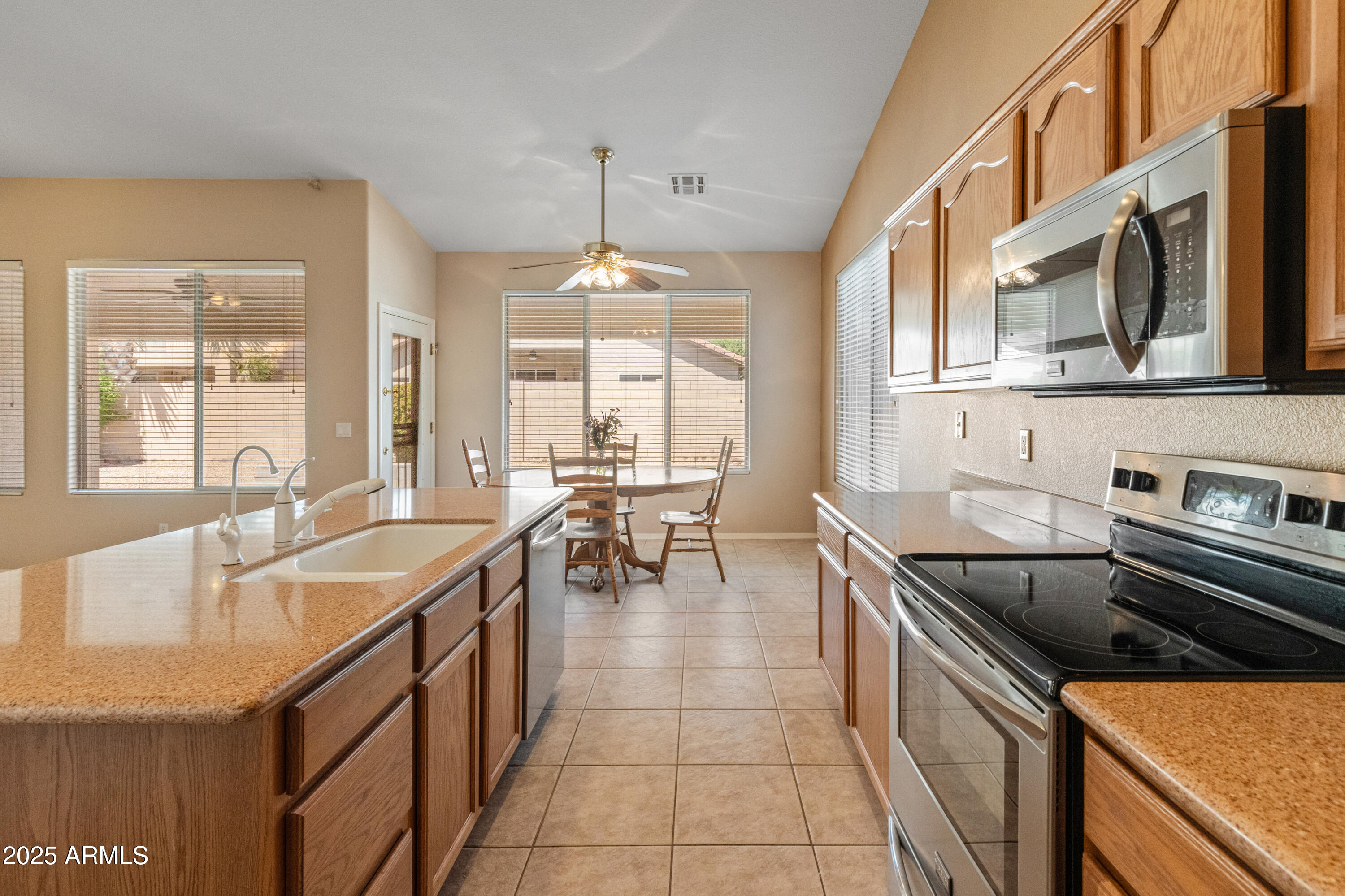 7916 W MARY ANN Drive