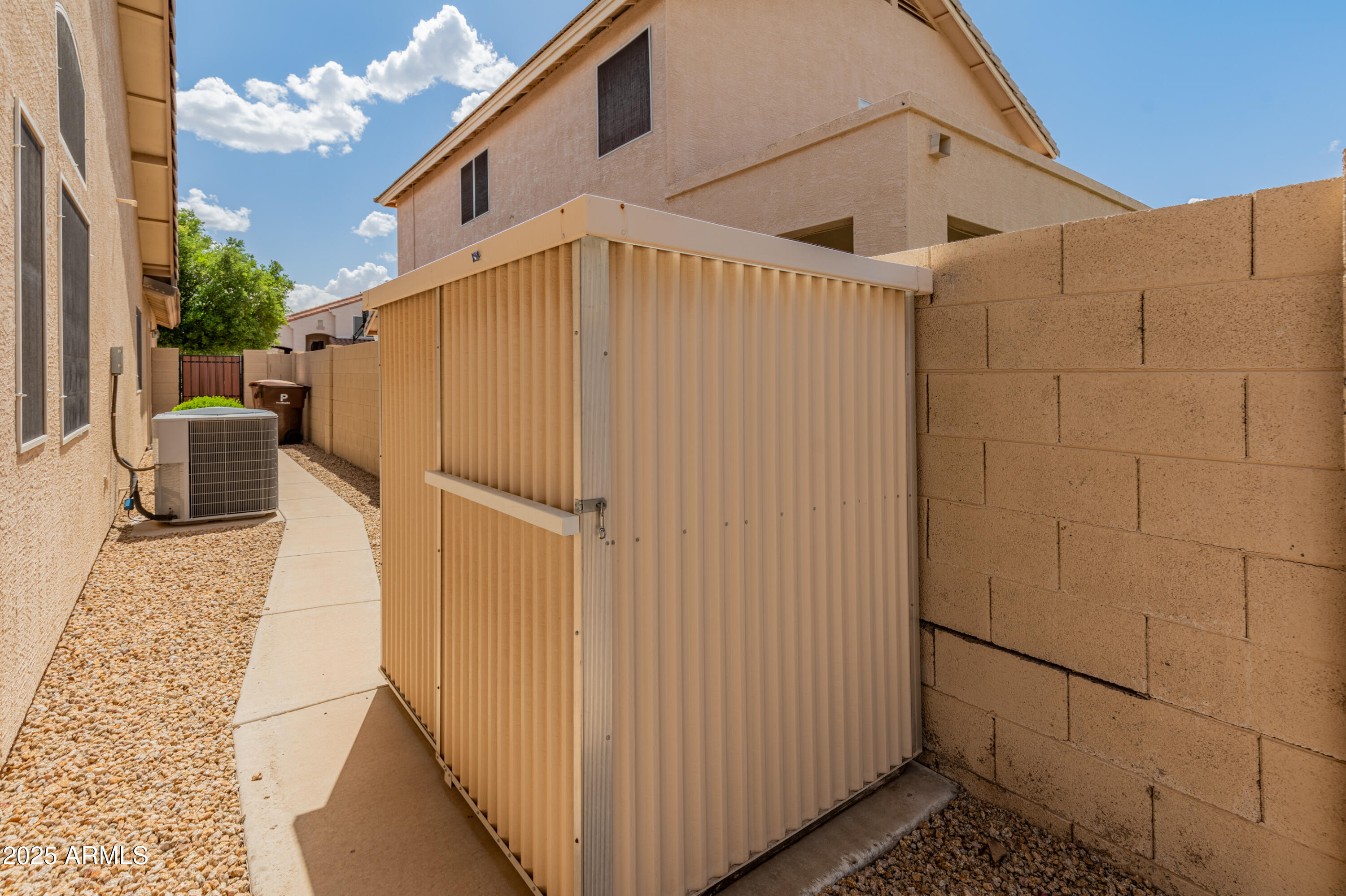 7916 W MARY ANN Drive