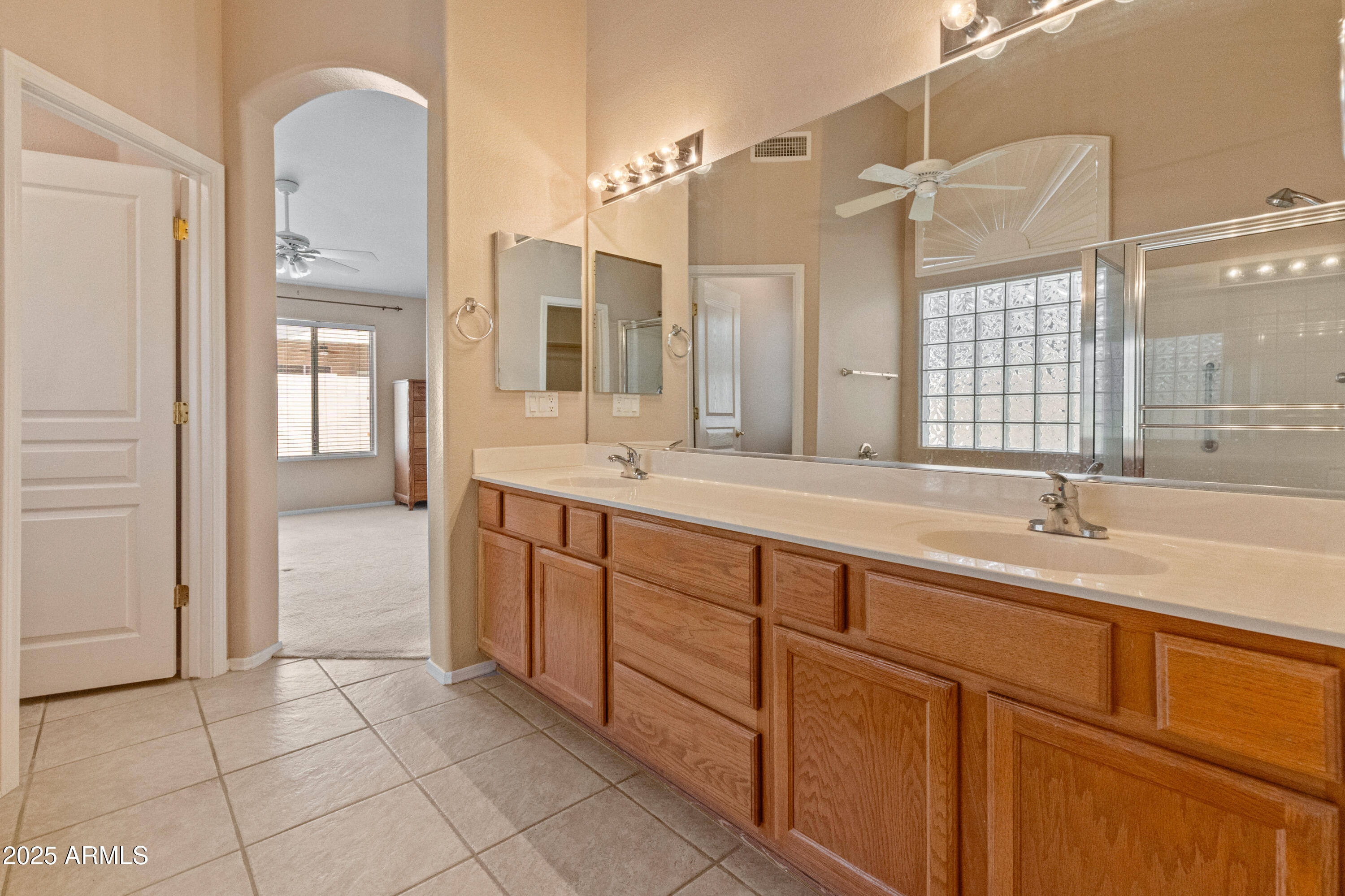 7916 W MARY ANN Drive