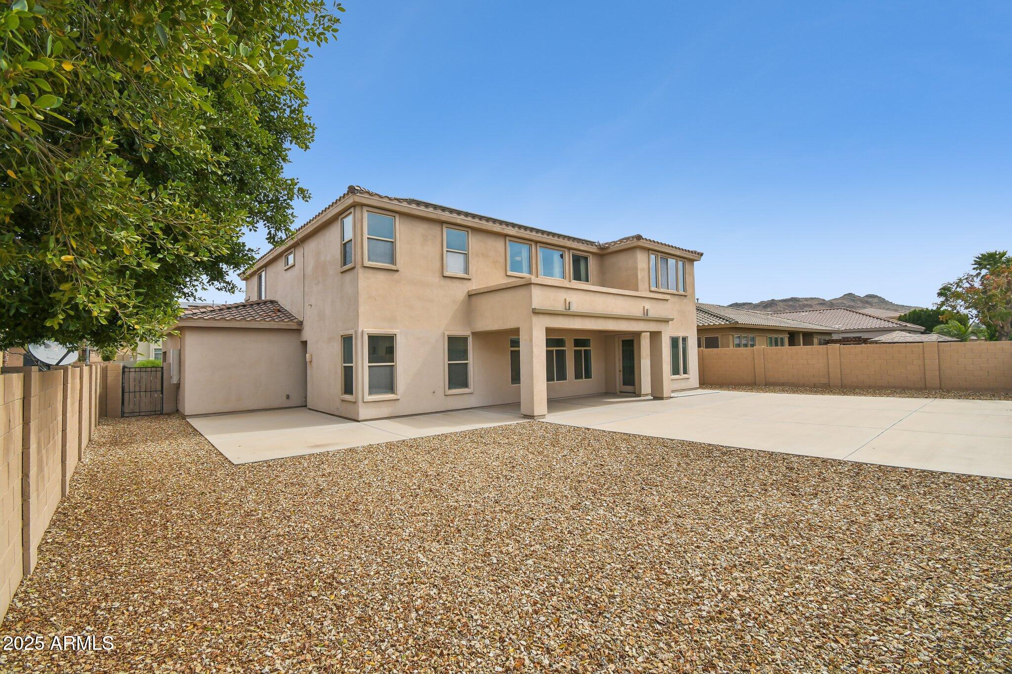 5557 W MINE Trail