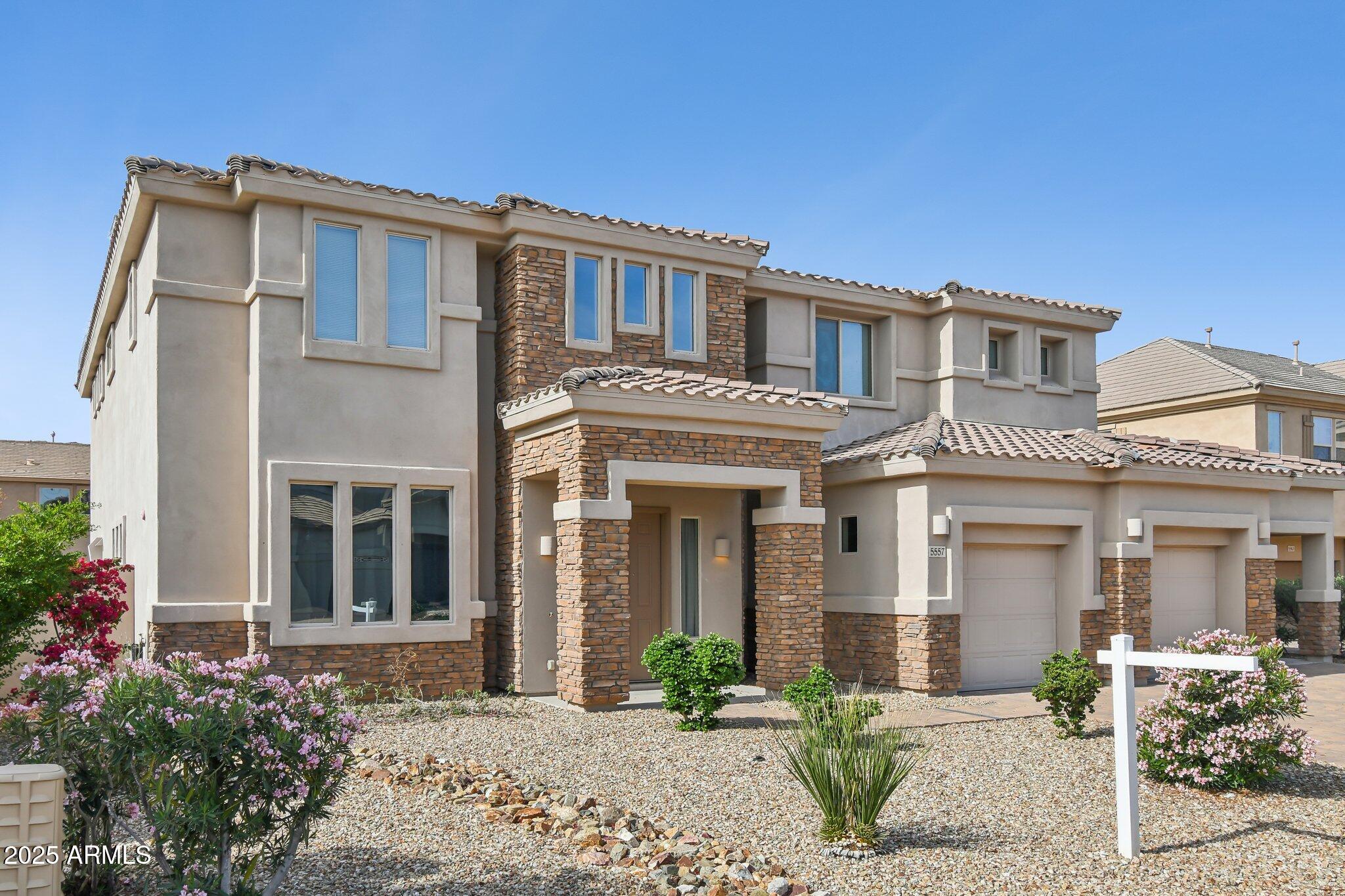 5557 W MINE Trail