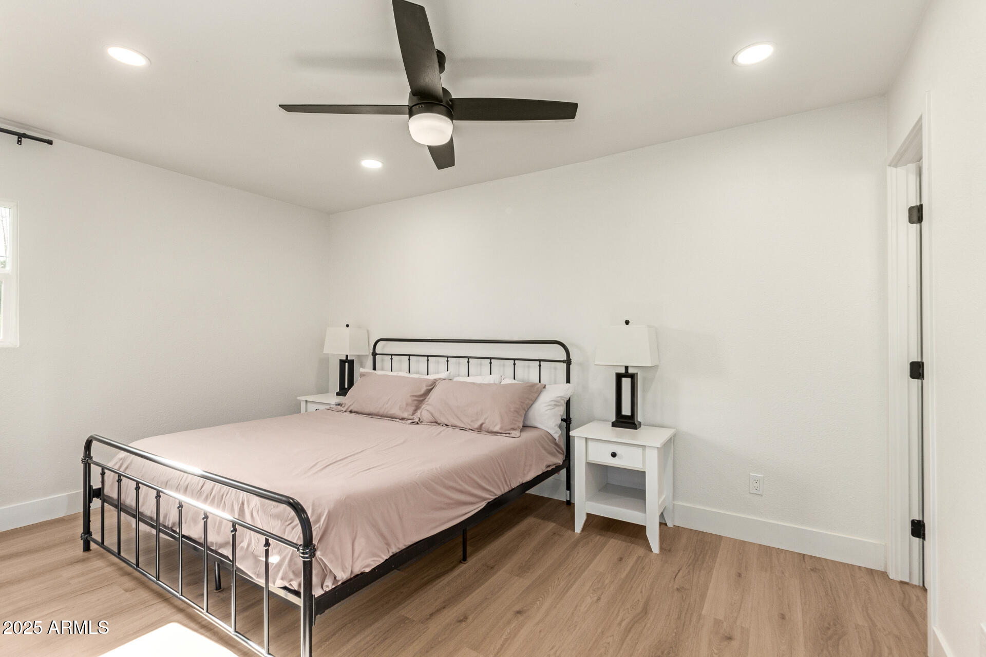 2236 W SHAW BUTTE Drive