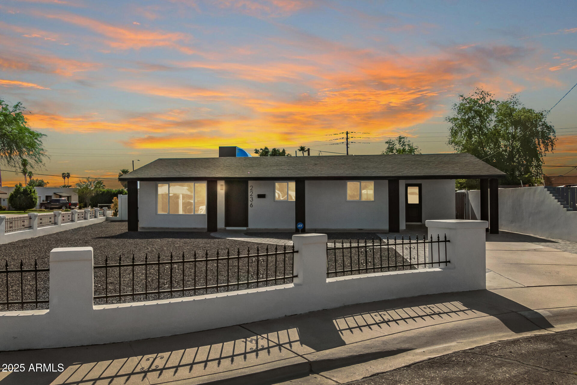 2236 W SHAW BUTTE Drive