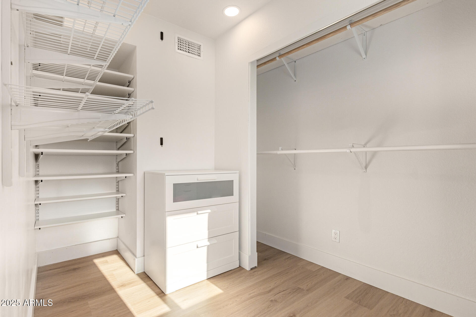 2236 W SHAW BUTTE Drive