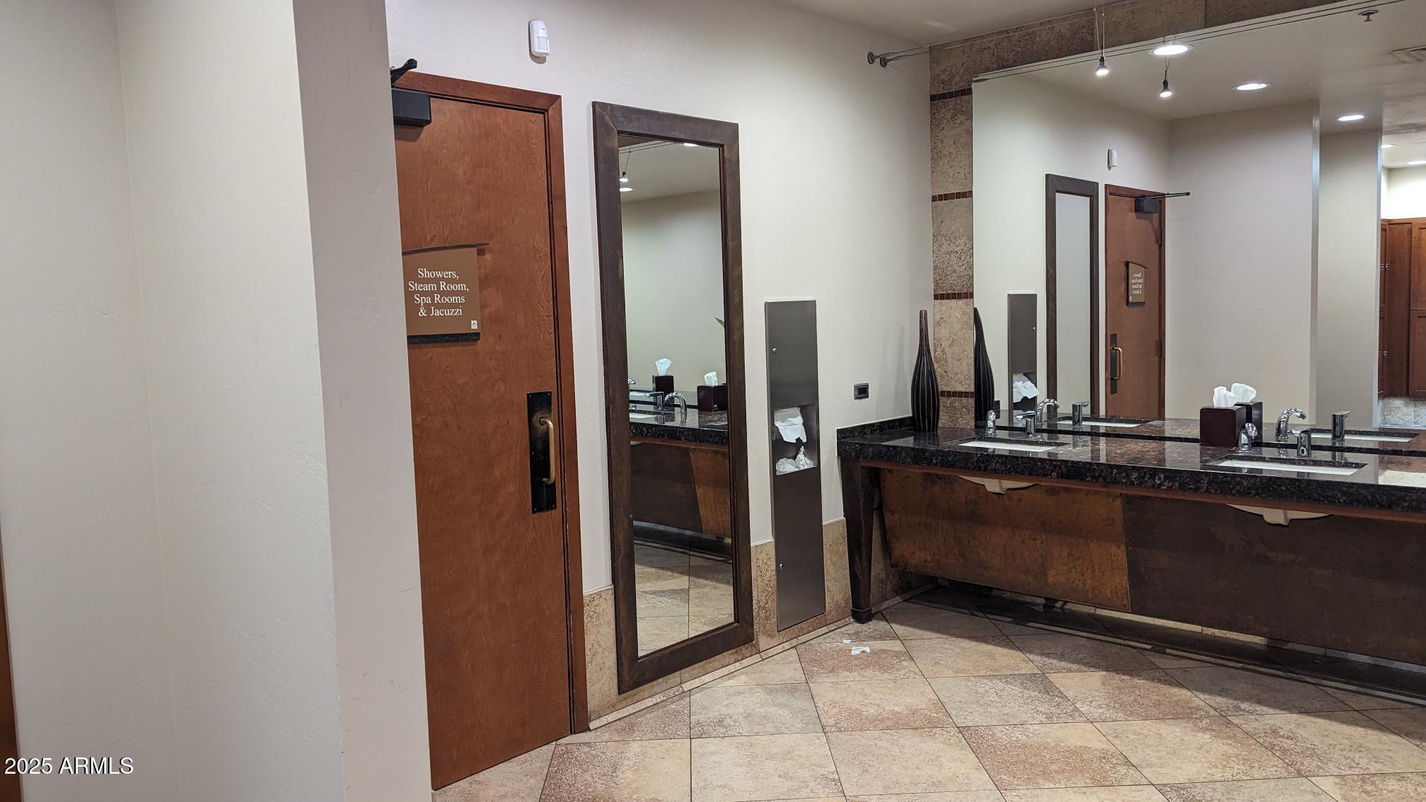 1945 W DESERT VISTA Trail, 77